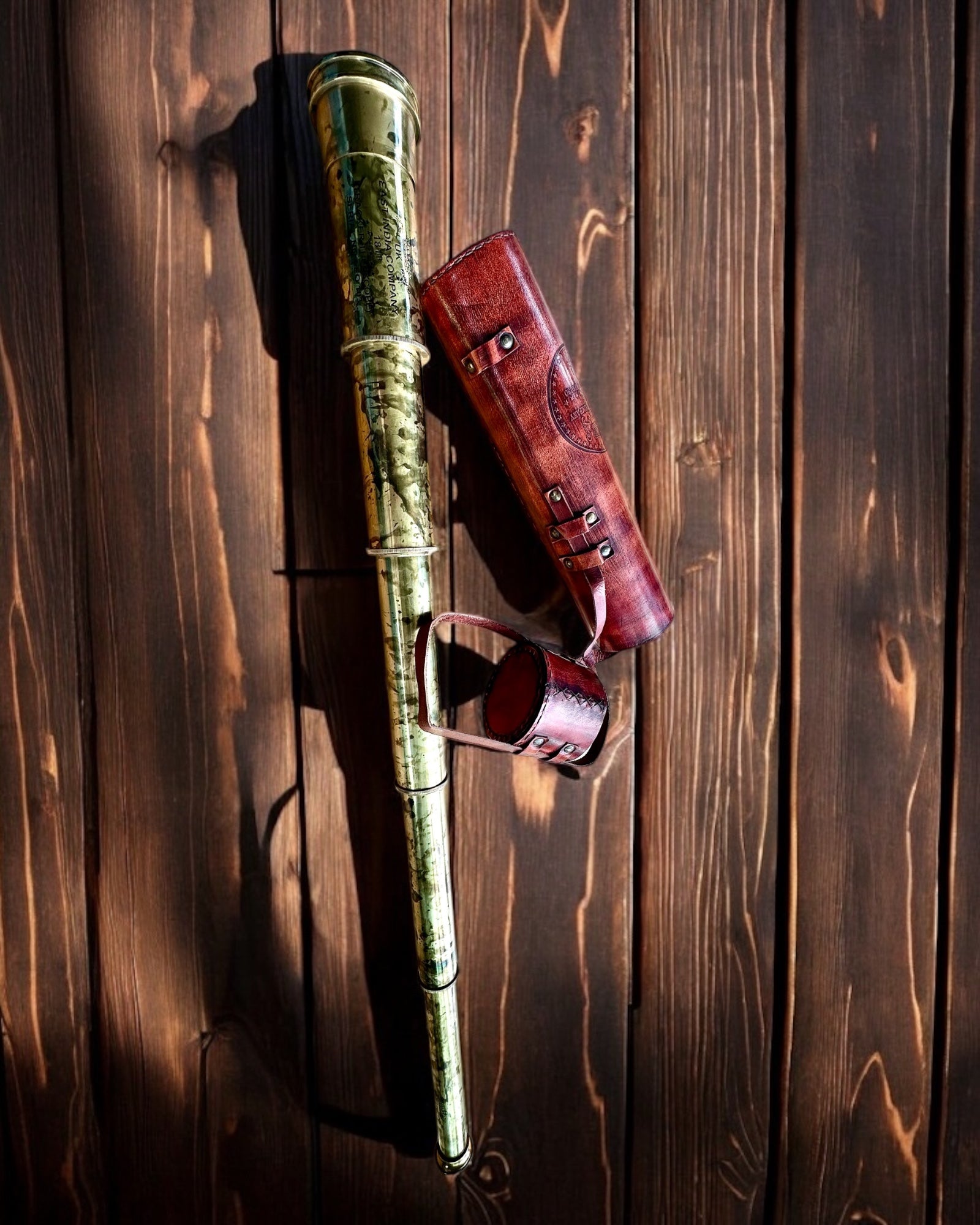 Luneta Królewska „Voyager 1818” – Ekskluzywna, Mosiężna, 83 cm, ręcznie robiona, etui ze Skóry Naturalnej – Edycja Kolekcjonerska, personalizacja grawerem na prezent