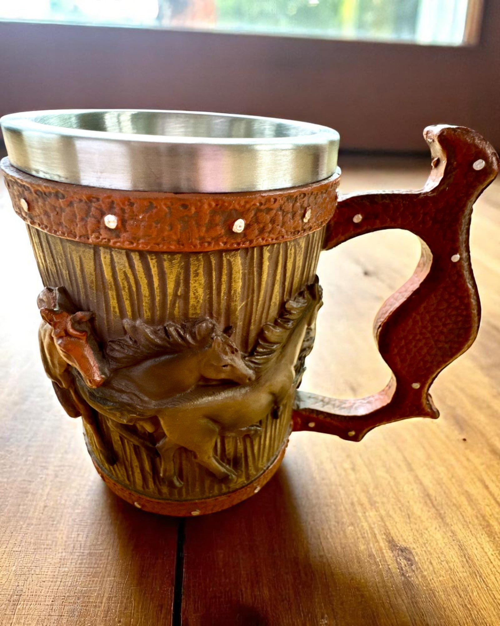 Kubek z Motywem Koni, 330 ml, możliwość personalizacji grawerem na prezent