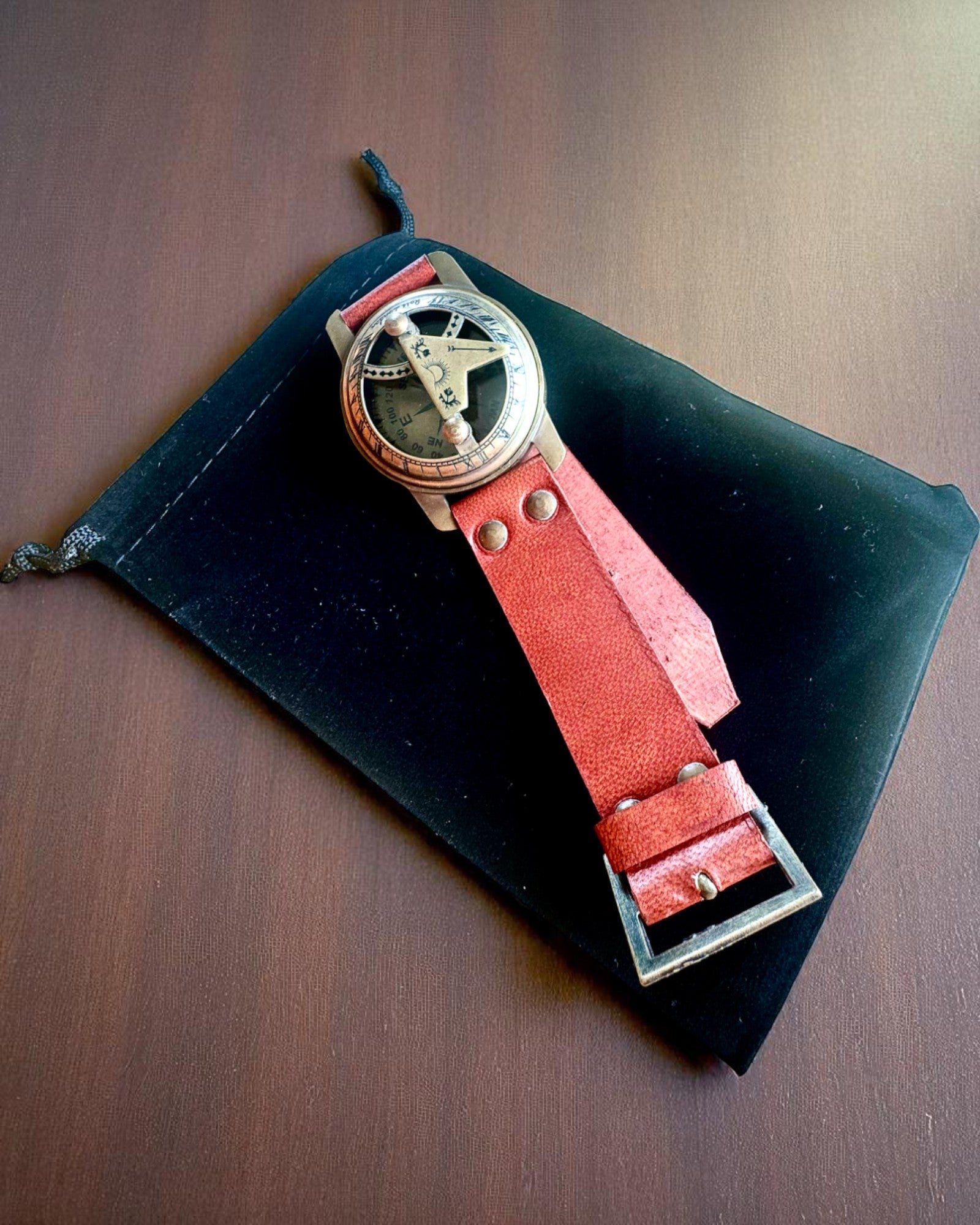 Slnečné hodiny s kompasom - Ručne vyrobené, autentické remeslo, možnosť gravírovania