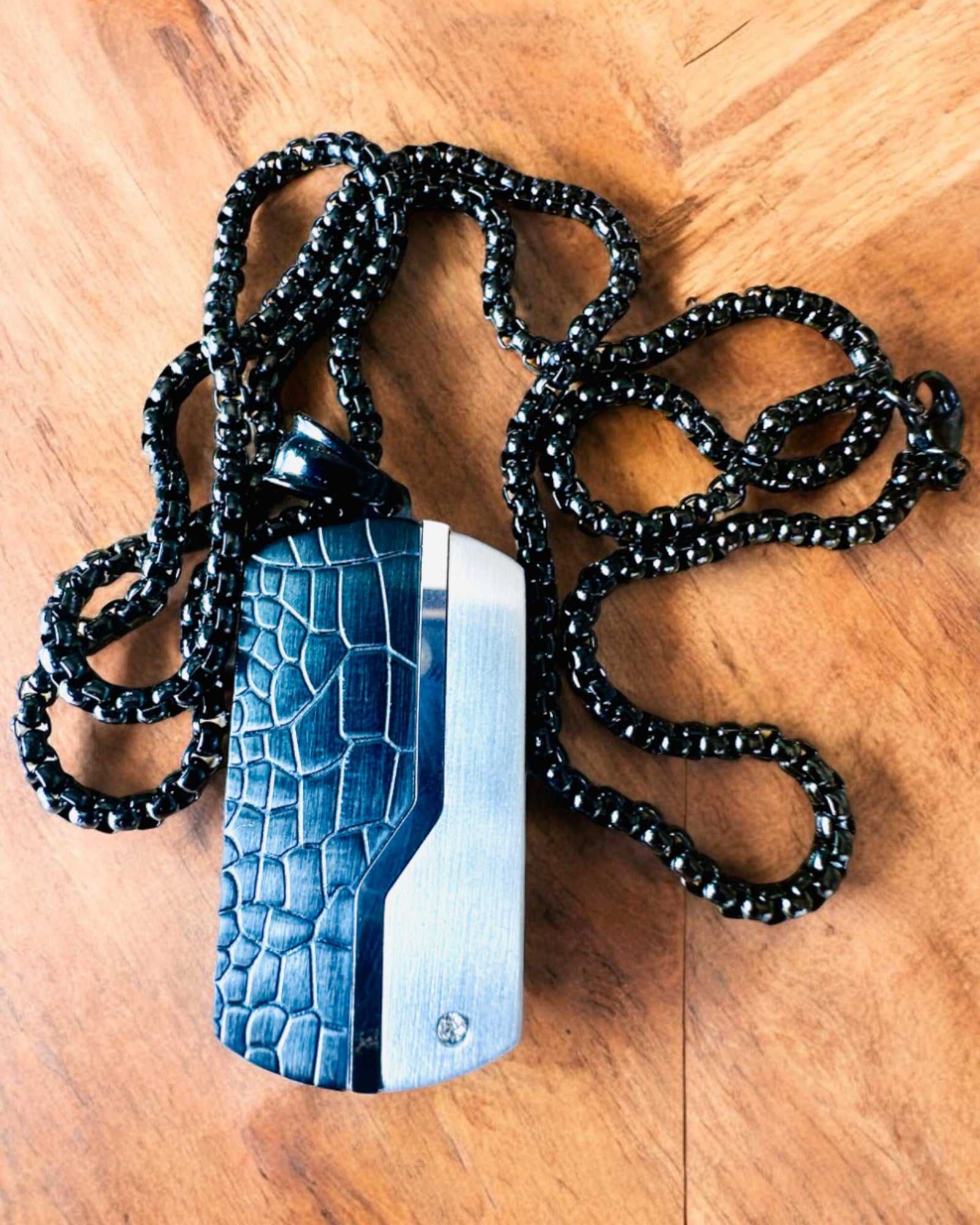 Pánsky náhrdelník Dog Tag „SteelVision“ – nehrdzavejúca oceľ, 15 variantov, personalizácia gravírovaním