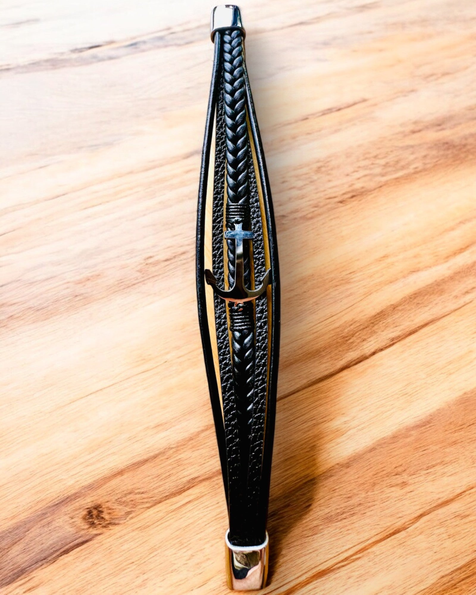 Pánsky náramok Kotva elegancie s možnosťou gravírovania na darček