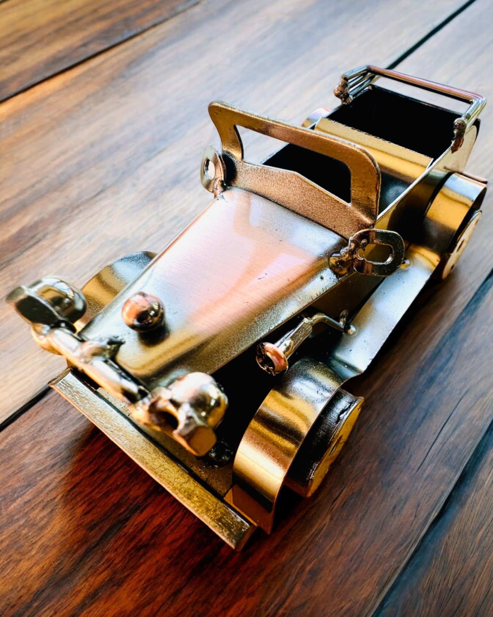 Retro Autko klasyczne, samochód, z Żelaza - Kolekcja "Vintage Drive", model samochodu, personalizacja grawerem na prezent