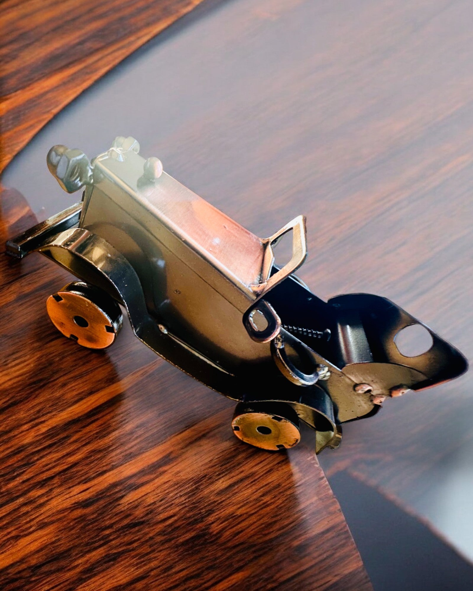 Retro Autko klasyczne, samochód, z Żelaza - Kolekcja "Vintage Drive", model samochodu, personalizacja grawerem na prezent