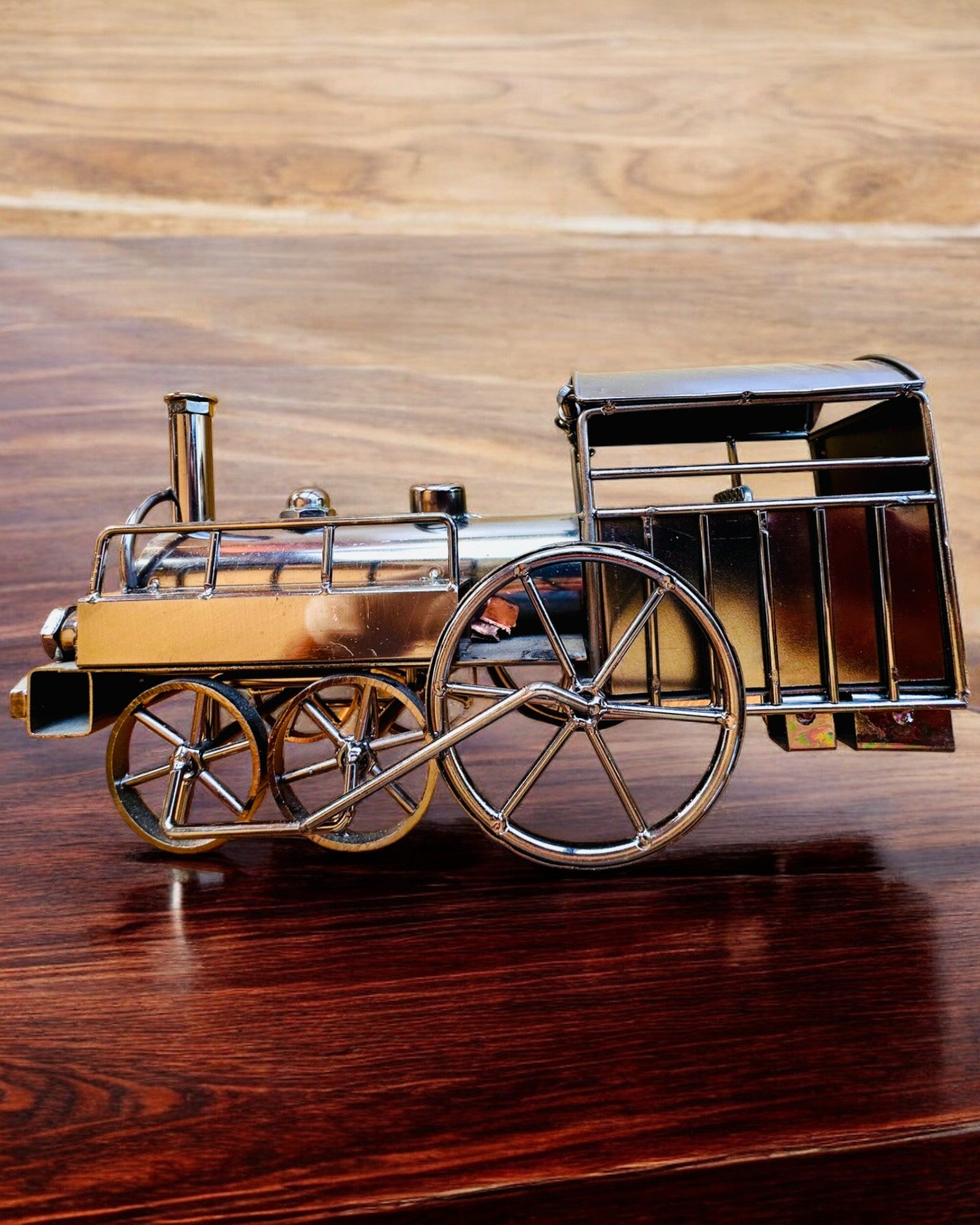 Lokomotywa z żelaza „Retro Express” – dekoracja, model, ręcznie wykonana z możliwością grawerowania na prezent