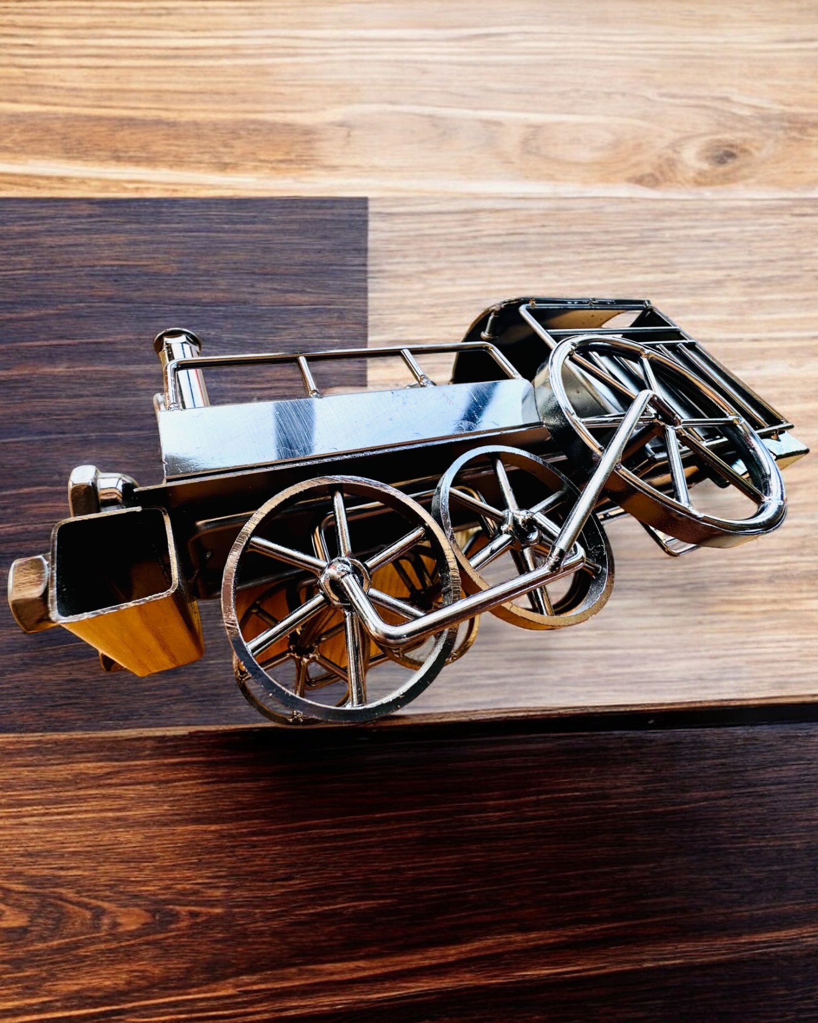 Lokomotywa z żelaza „Retro Express” – dekoracja, model, ręcznie wykonana z możliwością grawerowania na prezent