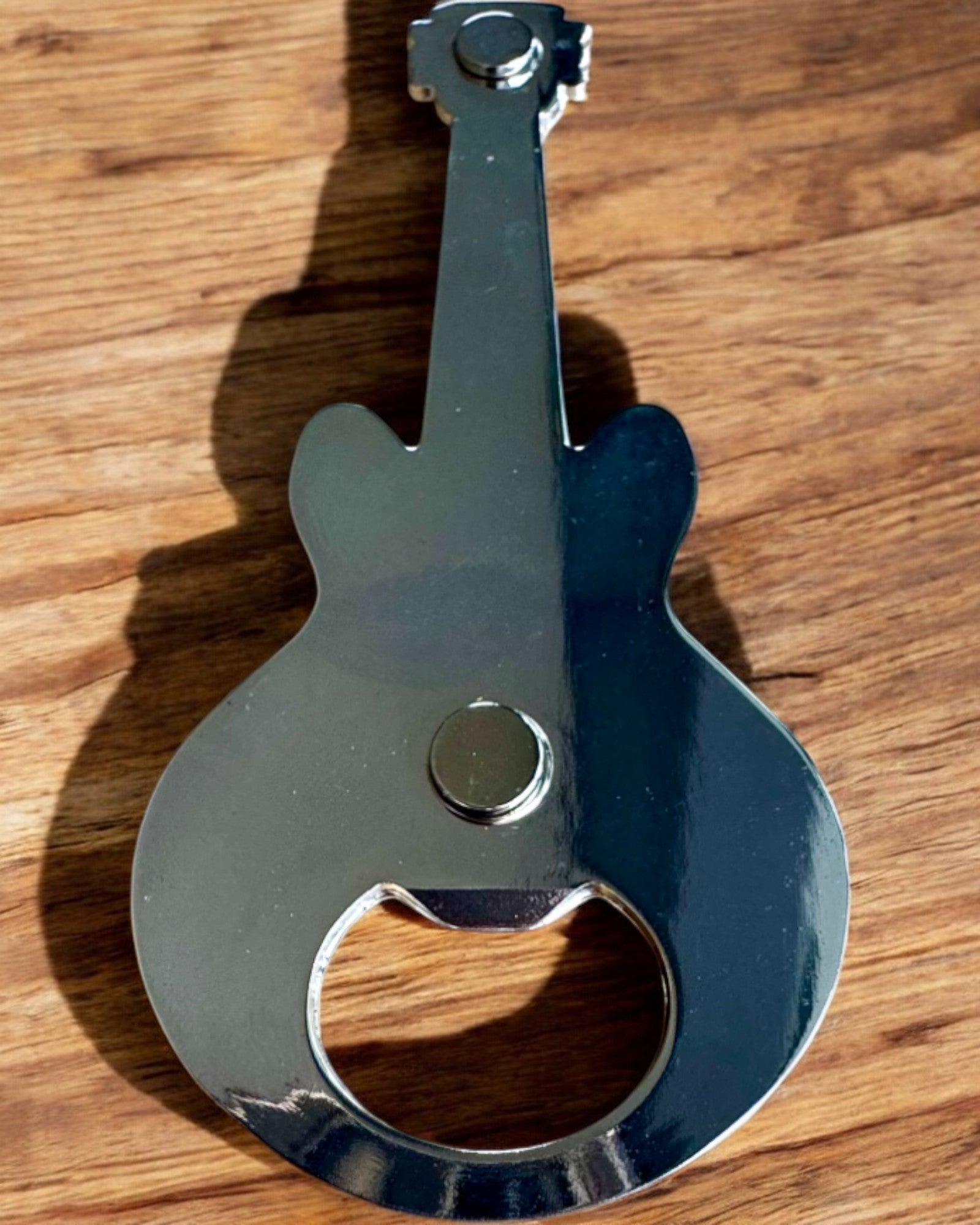 Otwieracz do butelek Gitara Rock'n'Open, 2 warianty, personalizacja grawerem na prezent