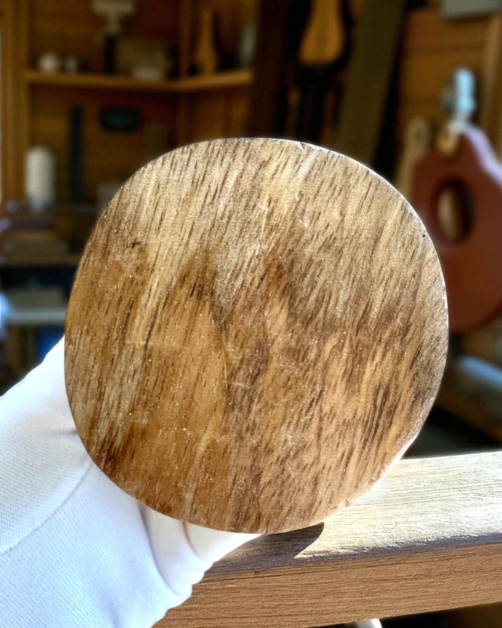 Valknut Ręcznie wykonany mały kubek z rogu bawoła z nordyckimi symbolami, możliwość personalizacji na prezent grawerem