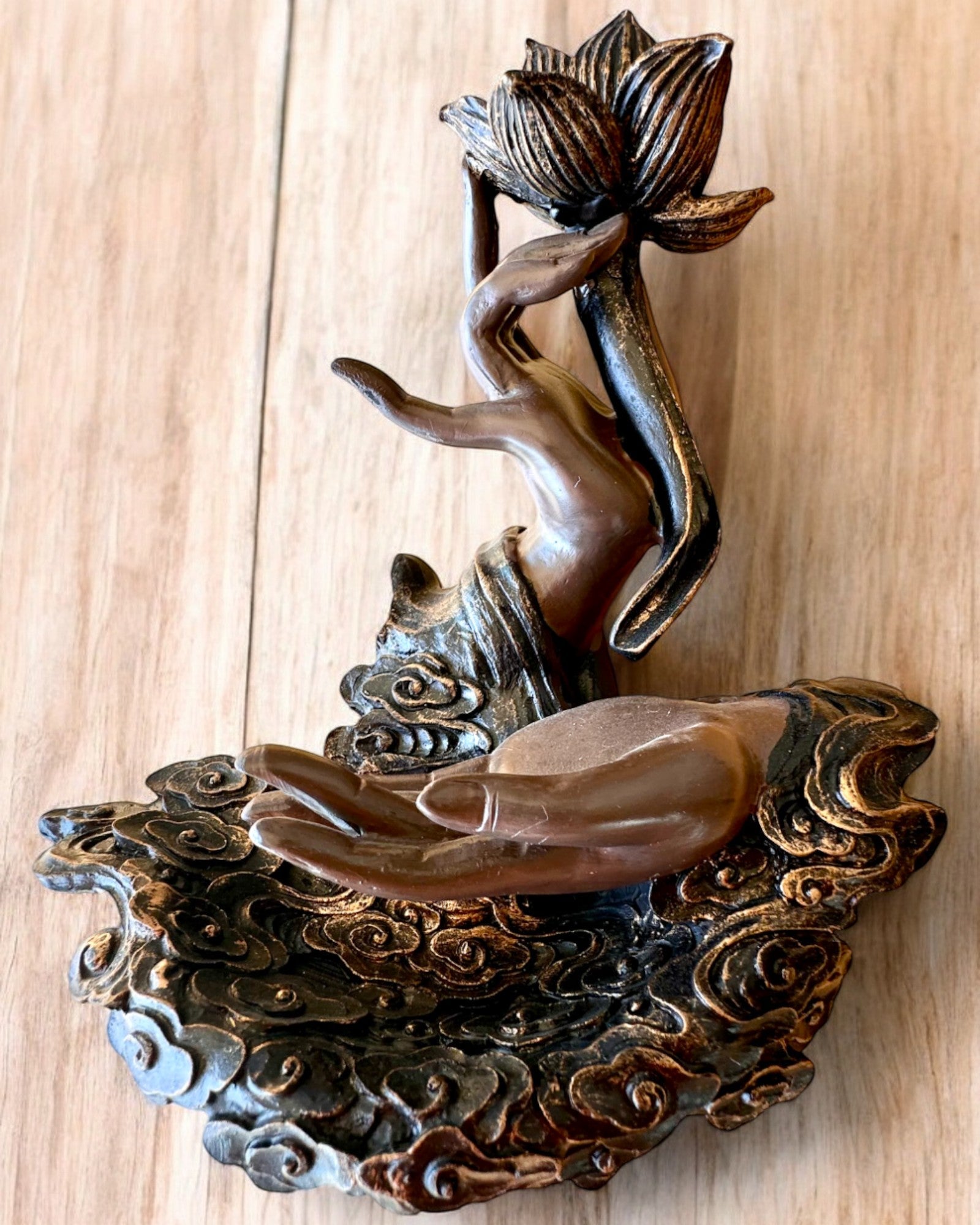 Mystická Ruka, Kadidelnica, držiak na kadidlo s Prúdením, možnosť personalizácie gravírovaním na darček