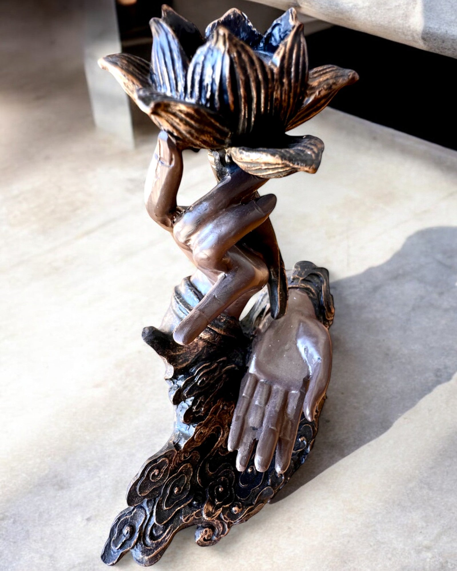 Mystická Ruka, Kadidelnica, držiak na kadidlo s Prúdením, možnosť personalizácie gravírovaním na darček