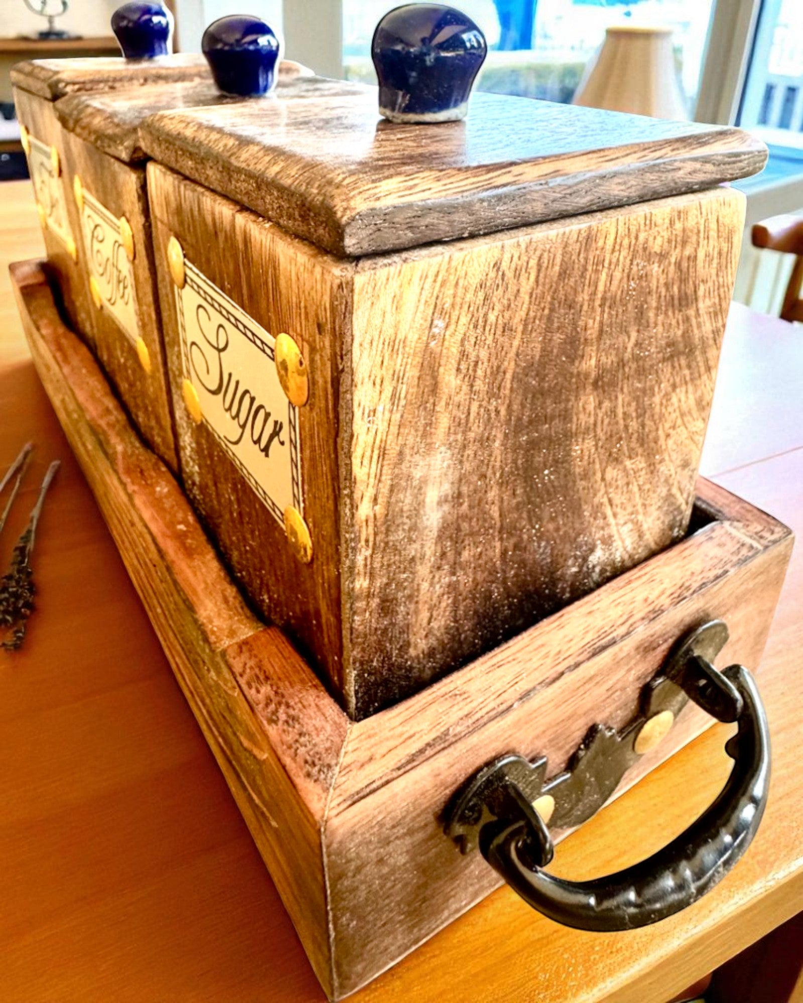 Sada Royal Trio – Čaj, Káva, Cukor z dreva Shisham, ručne vyrobená, s možnosťou gravírovania na darček