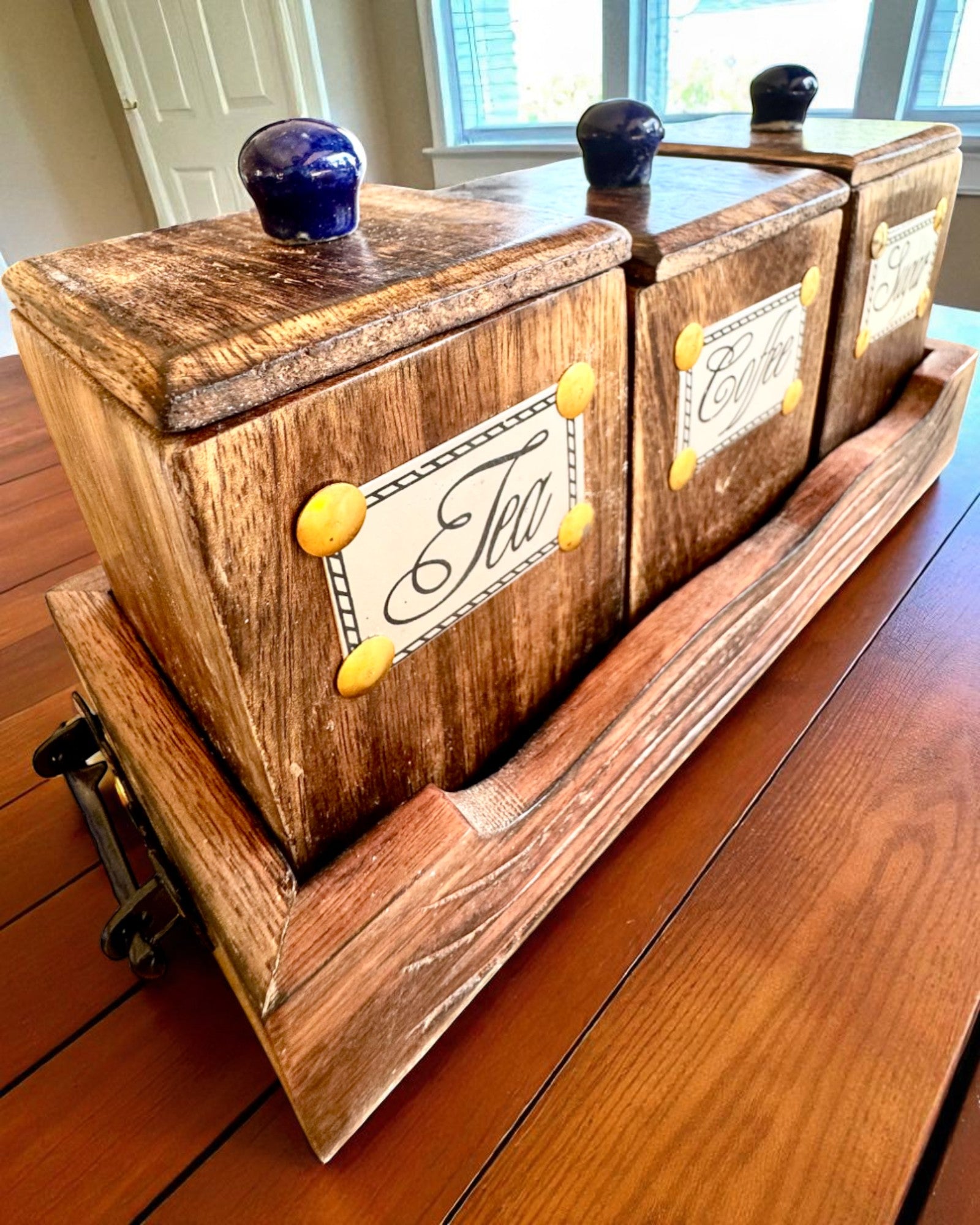 Sada Royal Trio – Čaj, Káva, Cukor z dreva Shisham, ručne vyrobená, s možnosťou gravírovania na darček