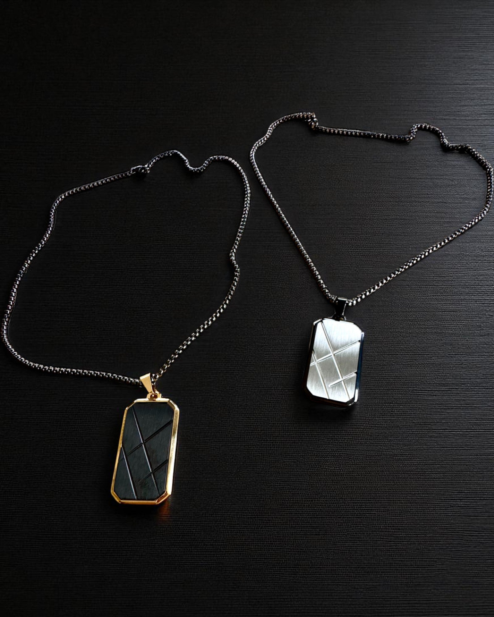 Pánsky náhrdelník Dog Tag „SteelVision“ – nehrdzavejúca oceľ, 15 variantov, personalizácia gravírovaním