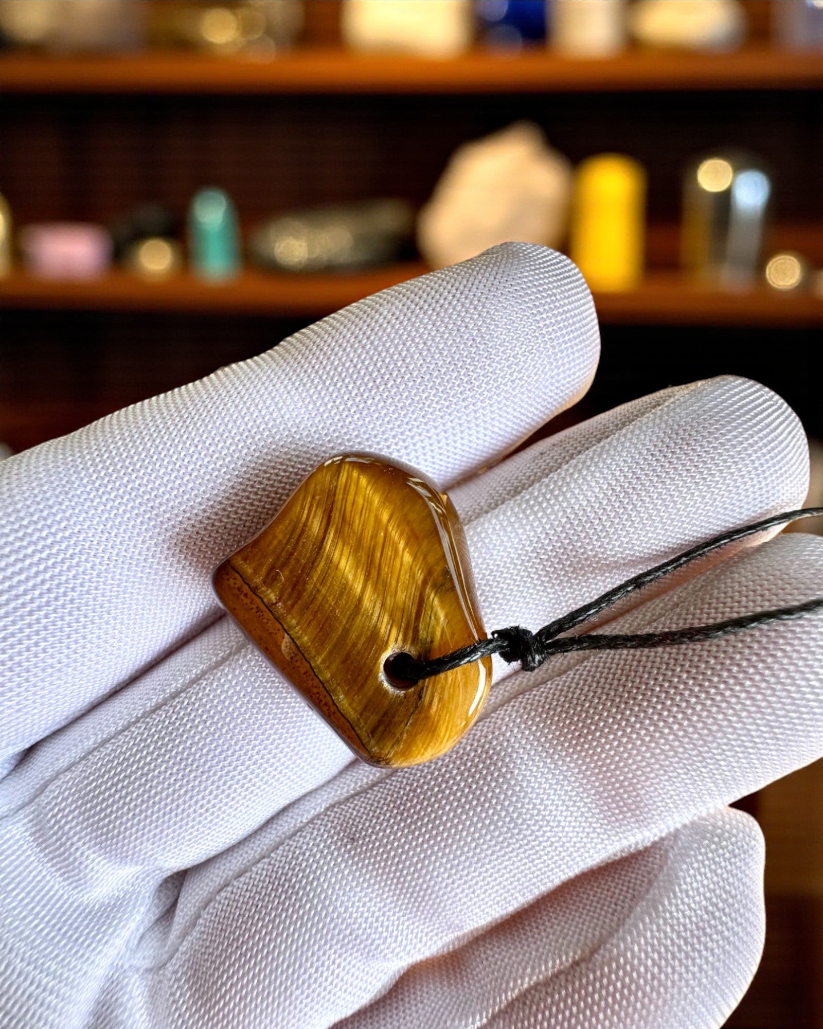 Świeca intencyjna Tygrysia Moc – Pewność siebie i dobrobyt, 250 ml, możliwość personalizacji nakrętki na prezent