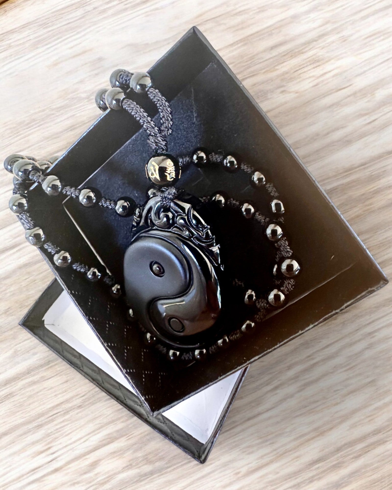 Obsidiánový amulet Yin Yang s gravírovaním - Harmónia a ochrana, personalizácia gravírovaním na darček