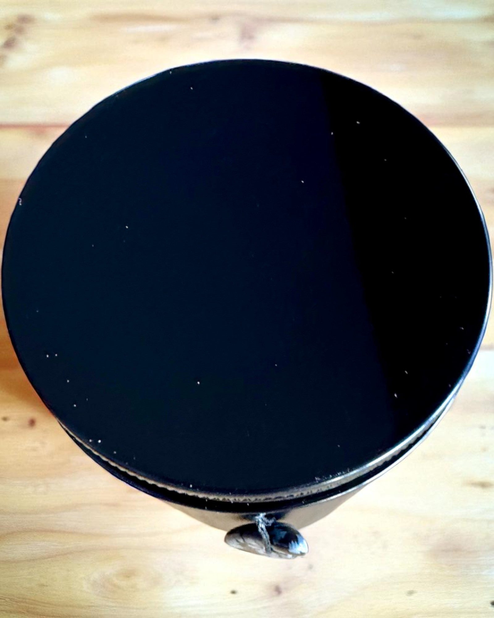 Intenčná sójová sviečka Obsidián – sebadôvera a vnútorná sila, 250 ml, možnosť personalizácie ako darček