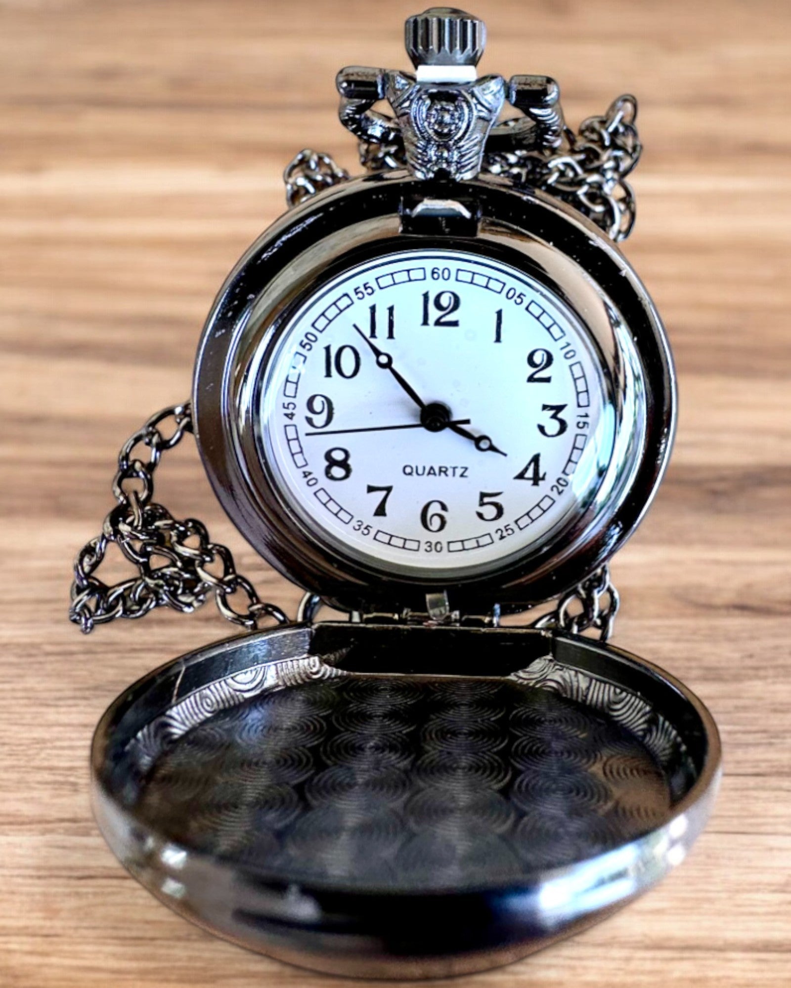 Vreckové hodinky Unicorn Elegance s retiazkou, motív jednorožca, gravírovanie na objednávku zdarma