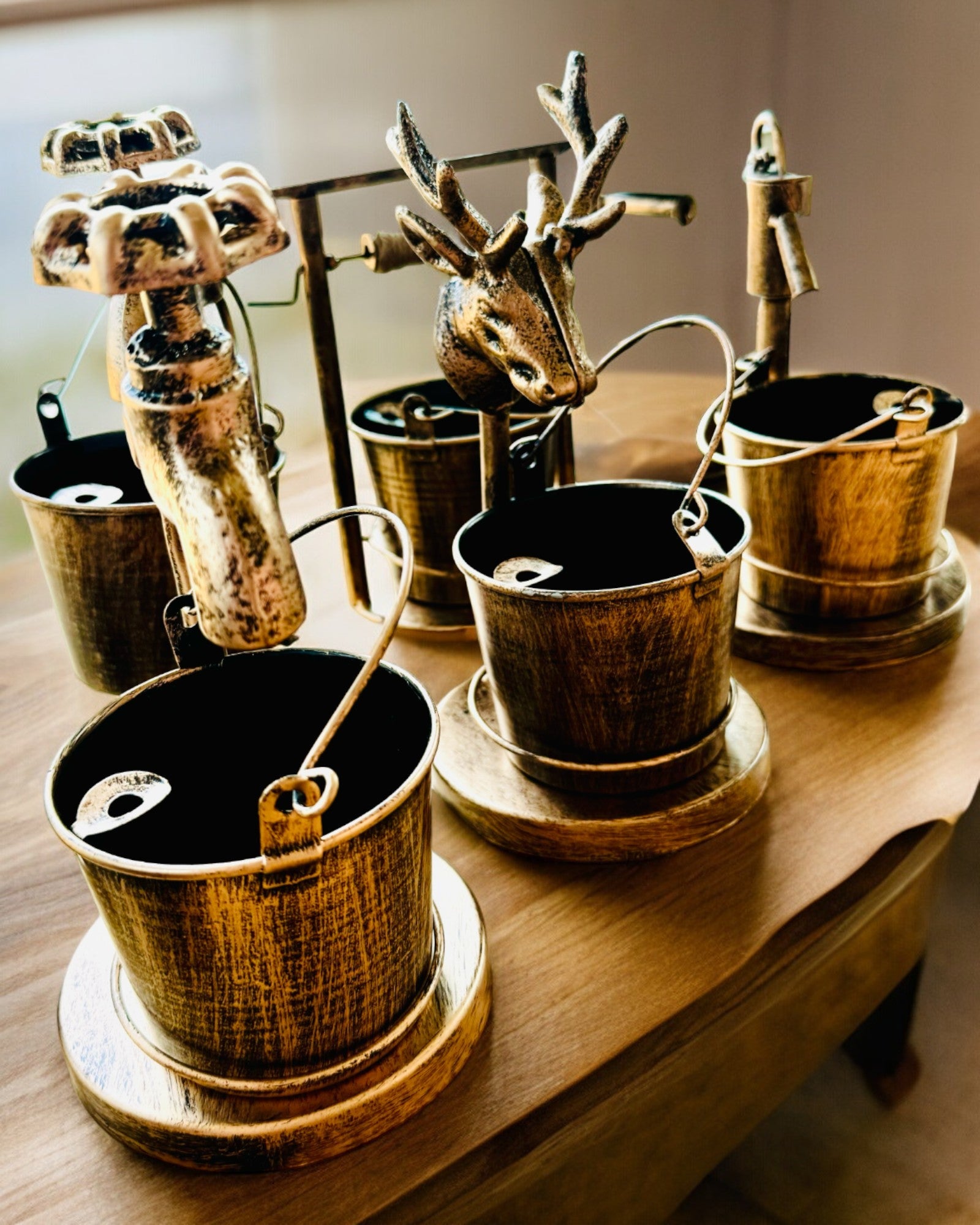 Štýlový kovový popolník "Rustic Charm" 19-23 cm výška, 8 variantov na výber, gravírovanie na želanie