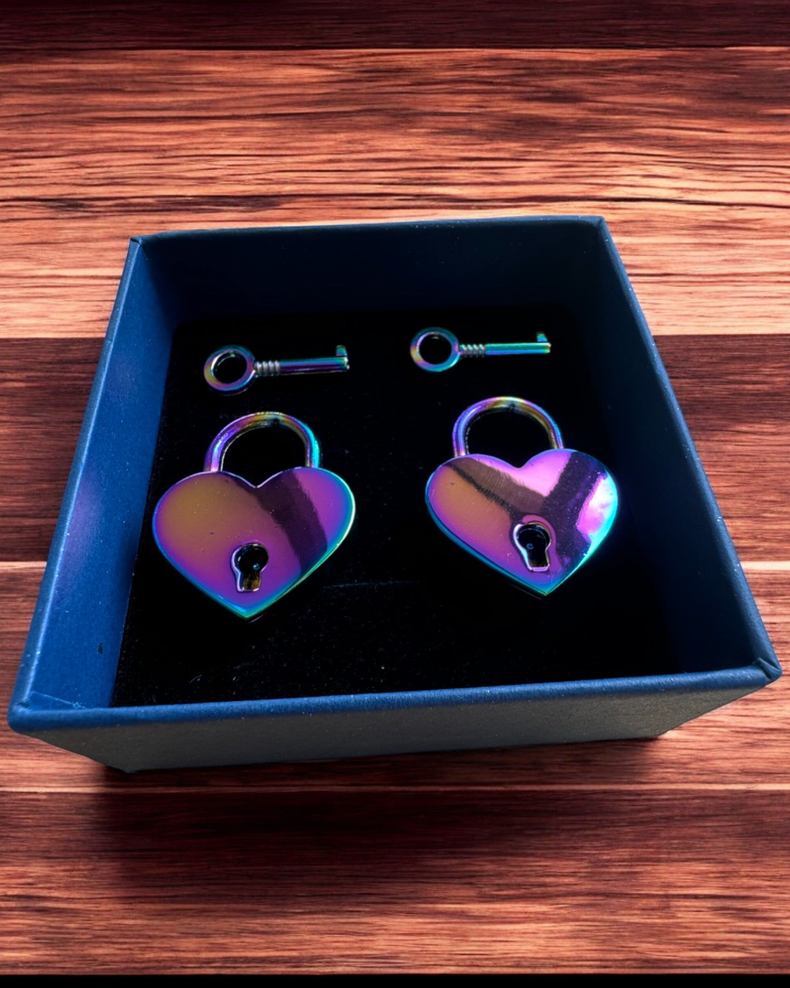 Milostné mini zámky Srdce DeLuxe, sada 2 zámkov s kľúčikmi, 6 variantov na výber, možnosť personalizácie gravírovaním ako darček