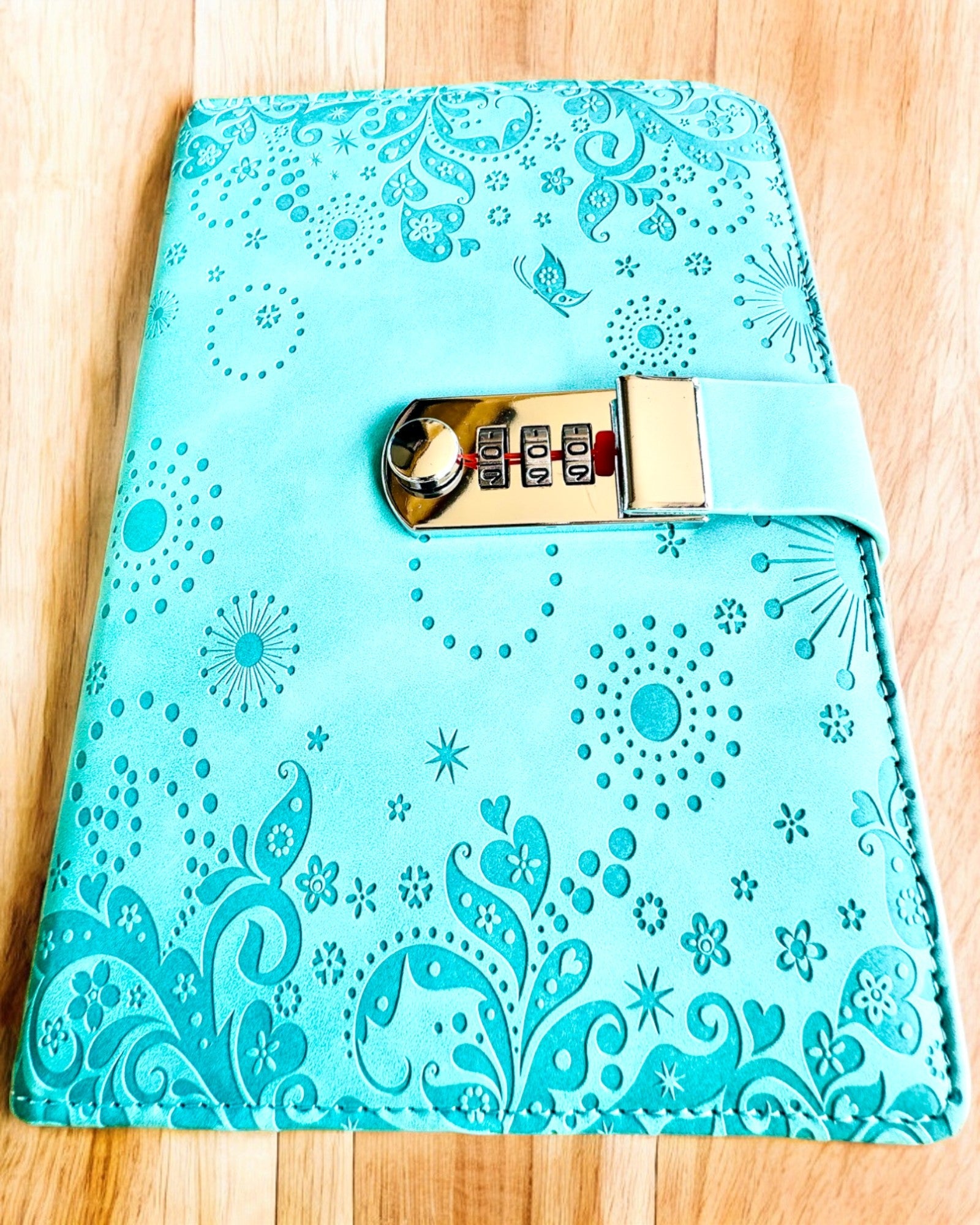 Exkluzívny Zápisník, PU koža, A5 so Zámkom na Kód - "Secret Journal", personalizácia gravírovaním