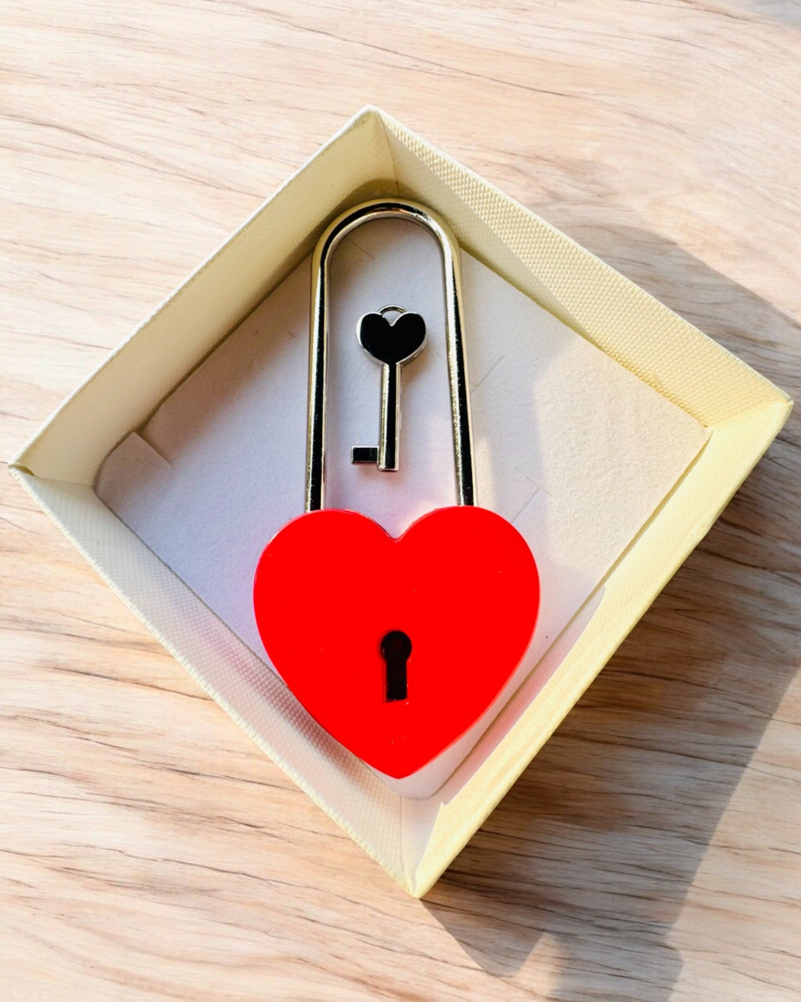 Magiczne Kłódki Miłości z Opcją Grawerowania na prezent, 5 wariantów kolorystycznych do wyboru