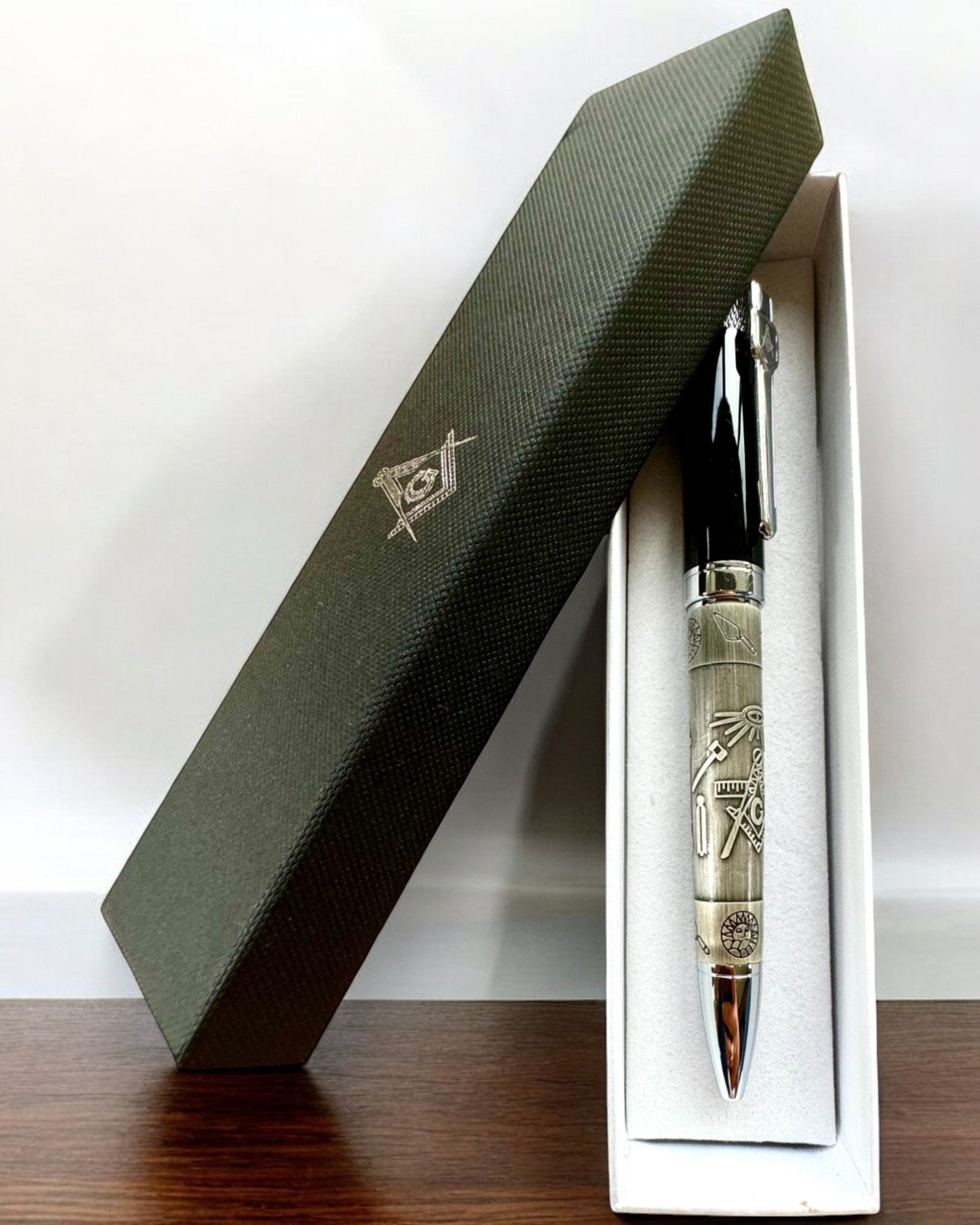 Elegantné pero "Majstrovská Harmónia" s možnosťou gravírovania - Symbolické motívy, Staroveké striebro, možnosť personalizácie gravírom na darček