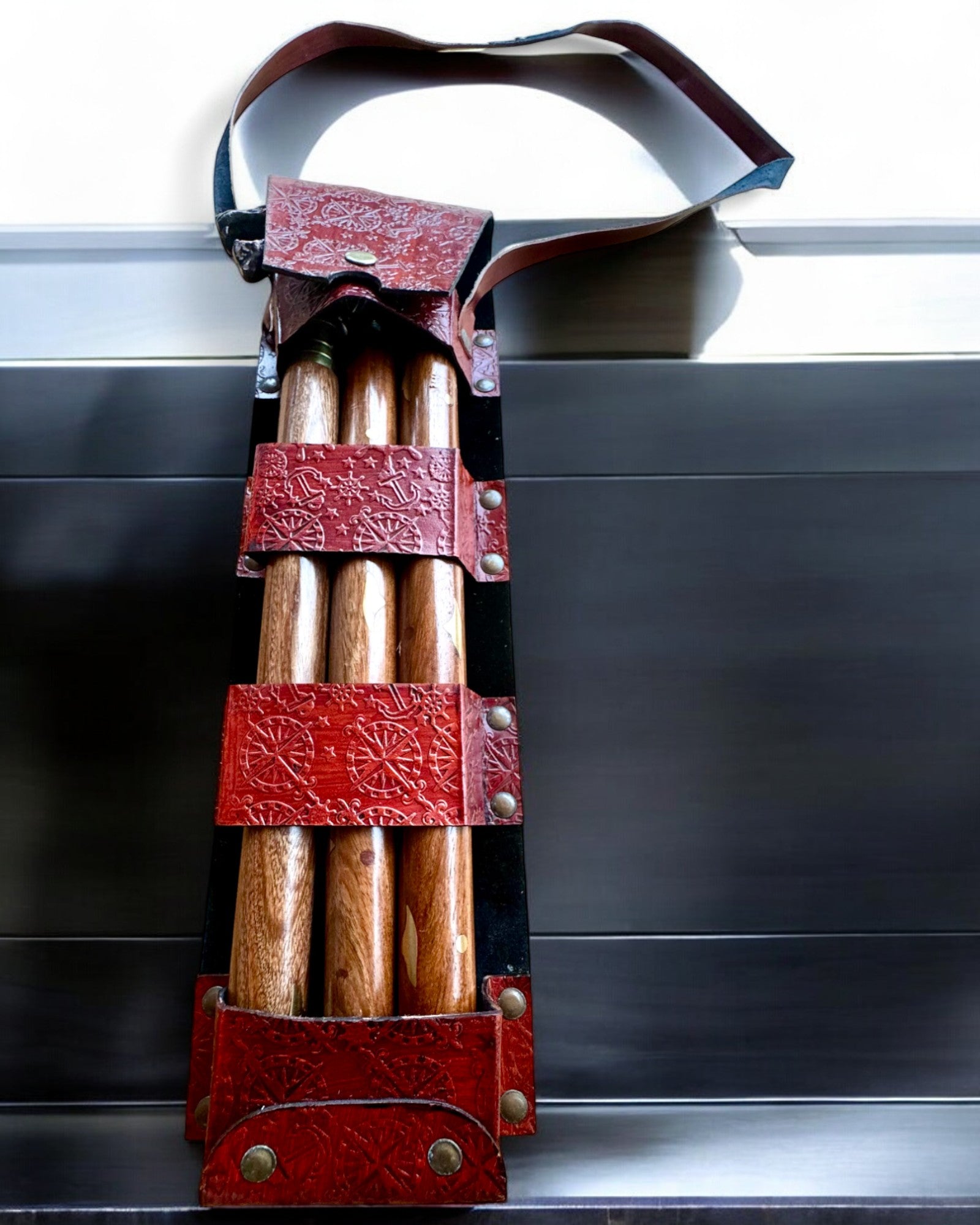 Kožené puzdro, obal na vychádzkové palice - možnosť personalizácie gravírovaním na darček