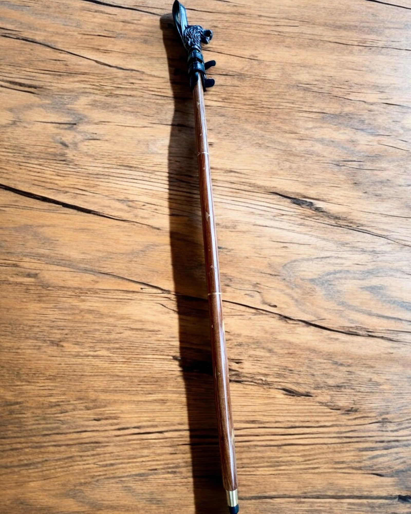 Puzdro Čierna Pantera na Palicu s Možnosťou Gravírovania - Ručne Vyrobené z Prírodnej Kože