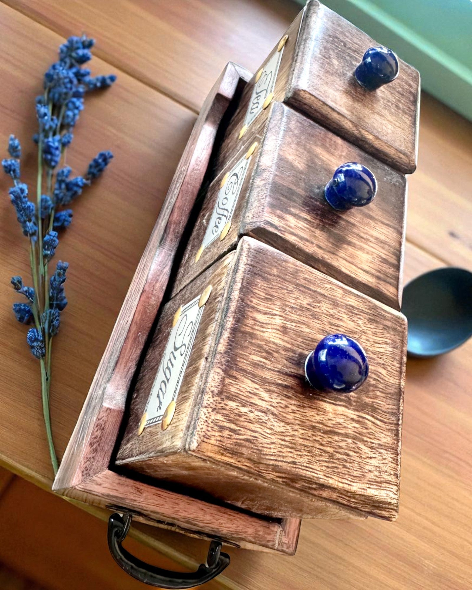 Sada Royal Trio – Čaj, Káva, Cukor z dreva Shisham, ručne vyrobená, s možnosťou gravírovania na darček