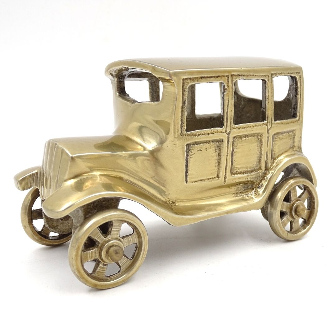 Kovový model retro auta BMW Dixi vo farbe starožitnej mosadze s možnosťou personalizácie gravírovaním