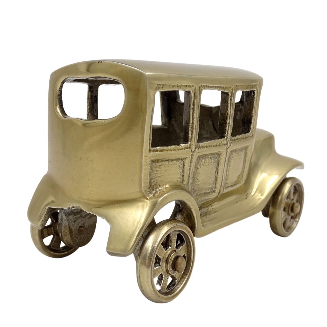 Kovový model retro auta BMW Dixi vo farbe starožitnej mosadze s možnosťou personalizácie gravírovaním