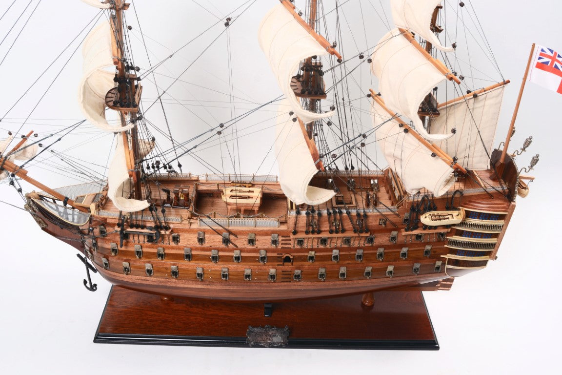 Exkluzívny model plachetnice HMS Victory VIC80R