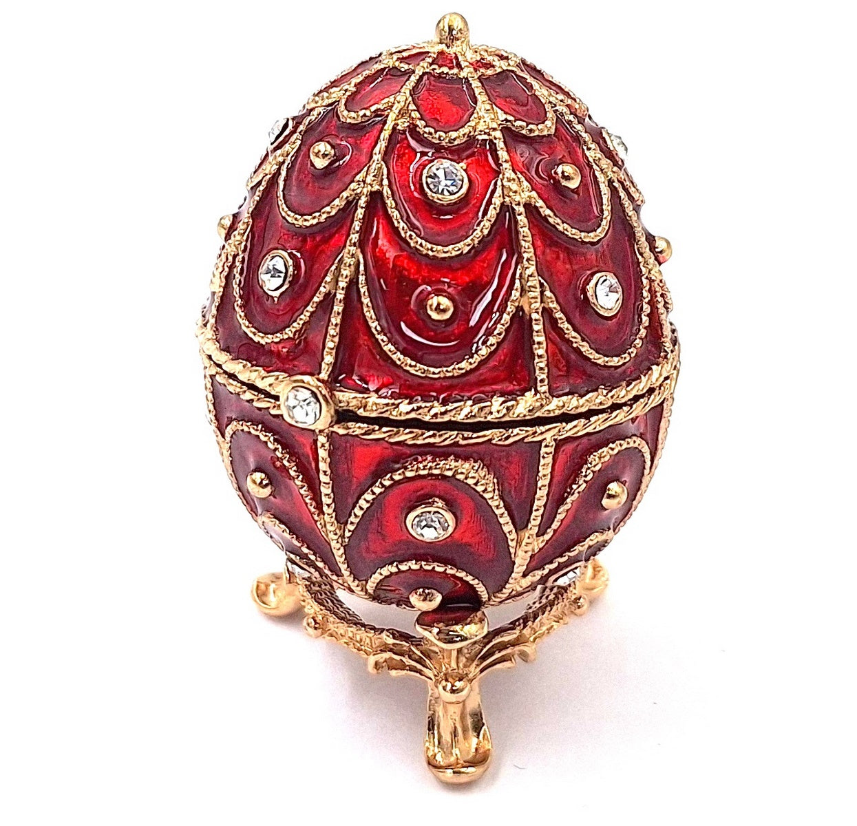 Exkluzívna kovová šperkovnica Fabergé s kryštálikmi v červeno-zlatej farbe, možnosť personalizácie gravírovaním, ideálna ako darček, rozmery 5,5x6,5cm