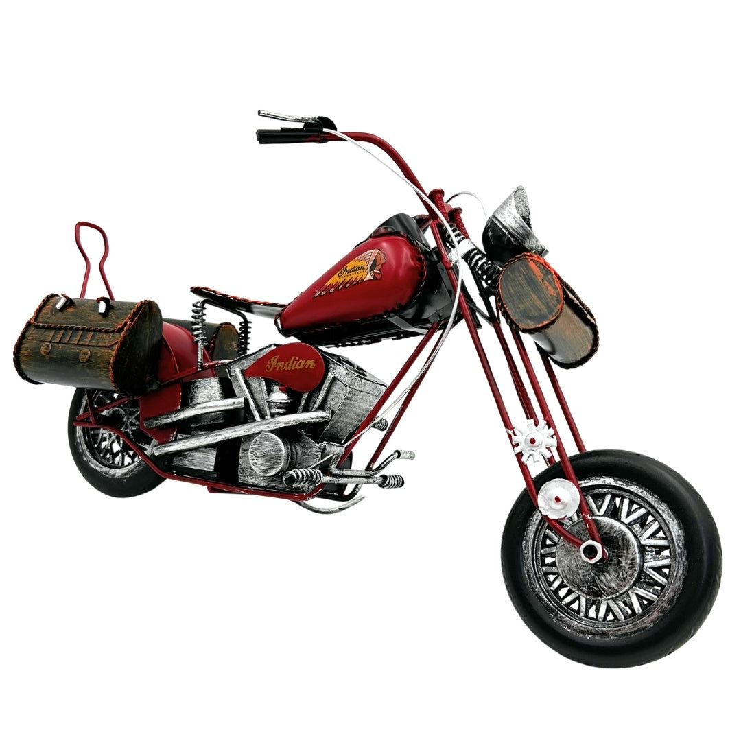 Veľký kovový model klasického motocykla chopper v červenej farbe s možnosťou personalizácie gravírovaním