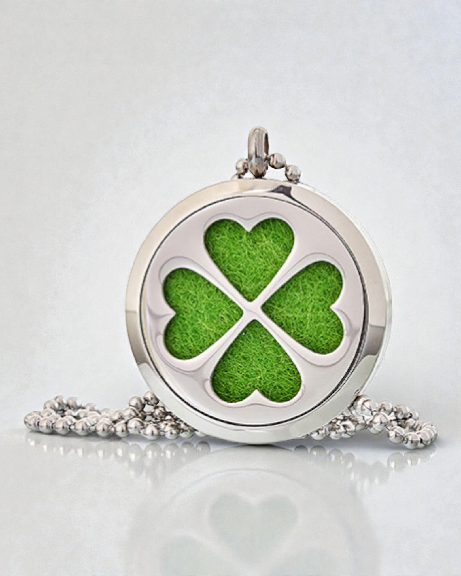 AromaClover – aromaterapeutický náhrdelník s príveskom štvorlístka 30 mm