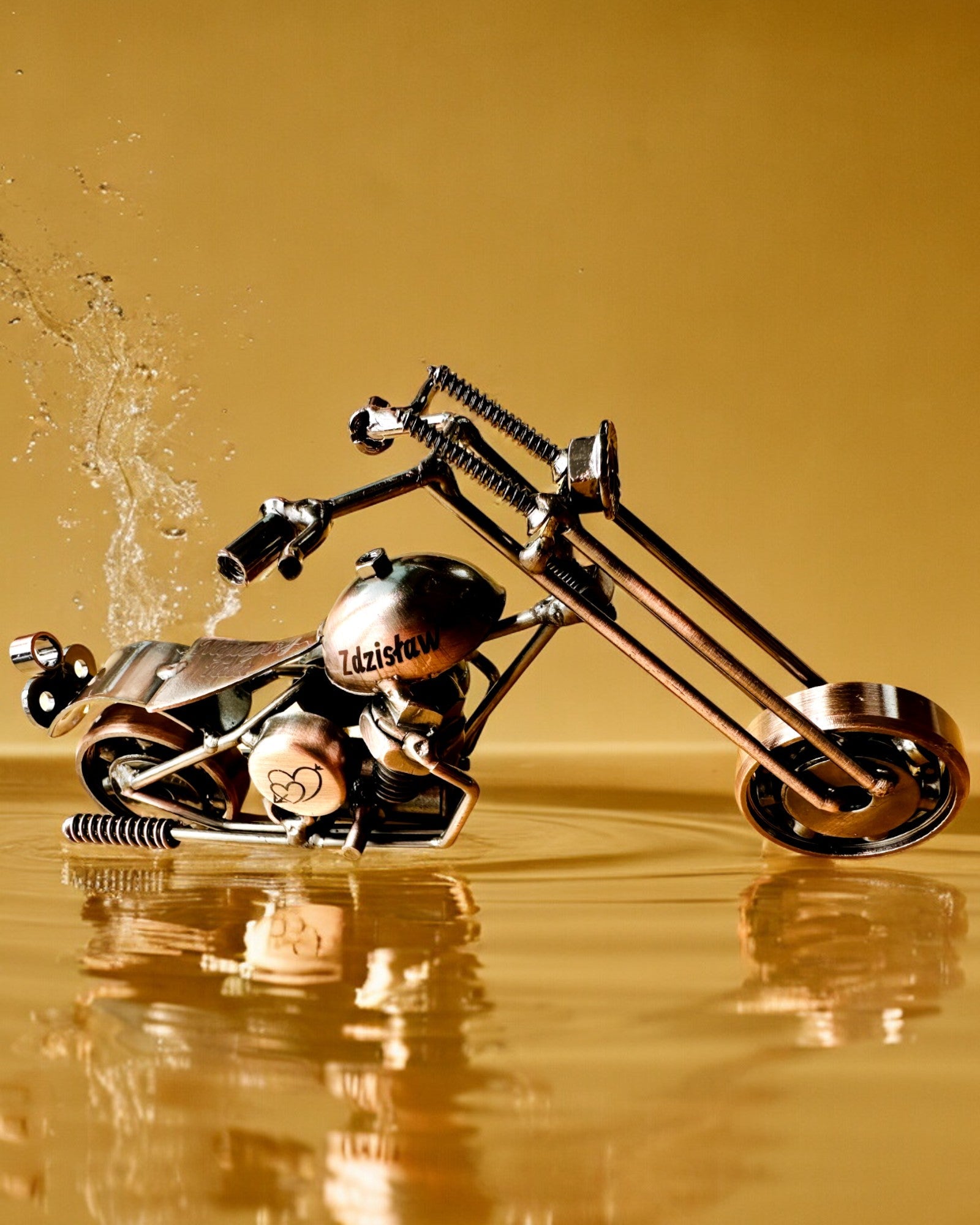 Ručne vyrobený model motocykla zo železa, Chopper, personalizácia, gravírovanie na darček