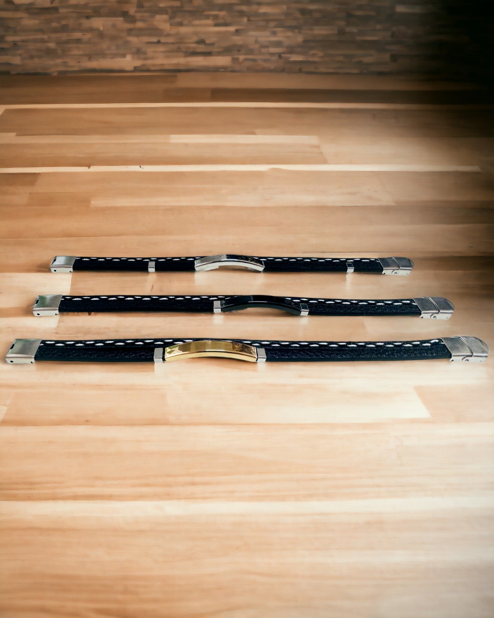 Športový náramok z PU kože a nehrdzavejúcej ocele s možnosťou gravírovania – 3 farby