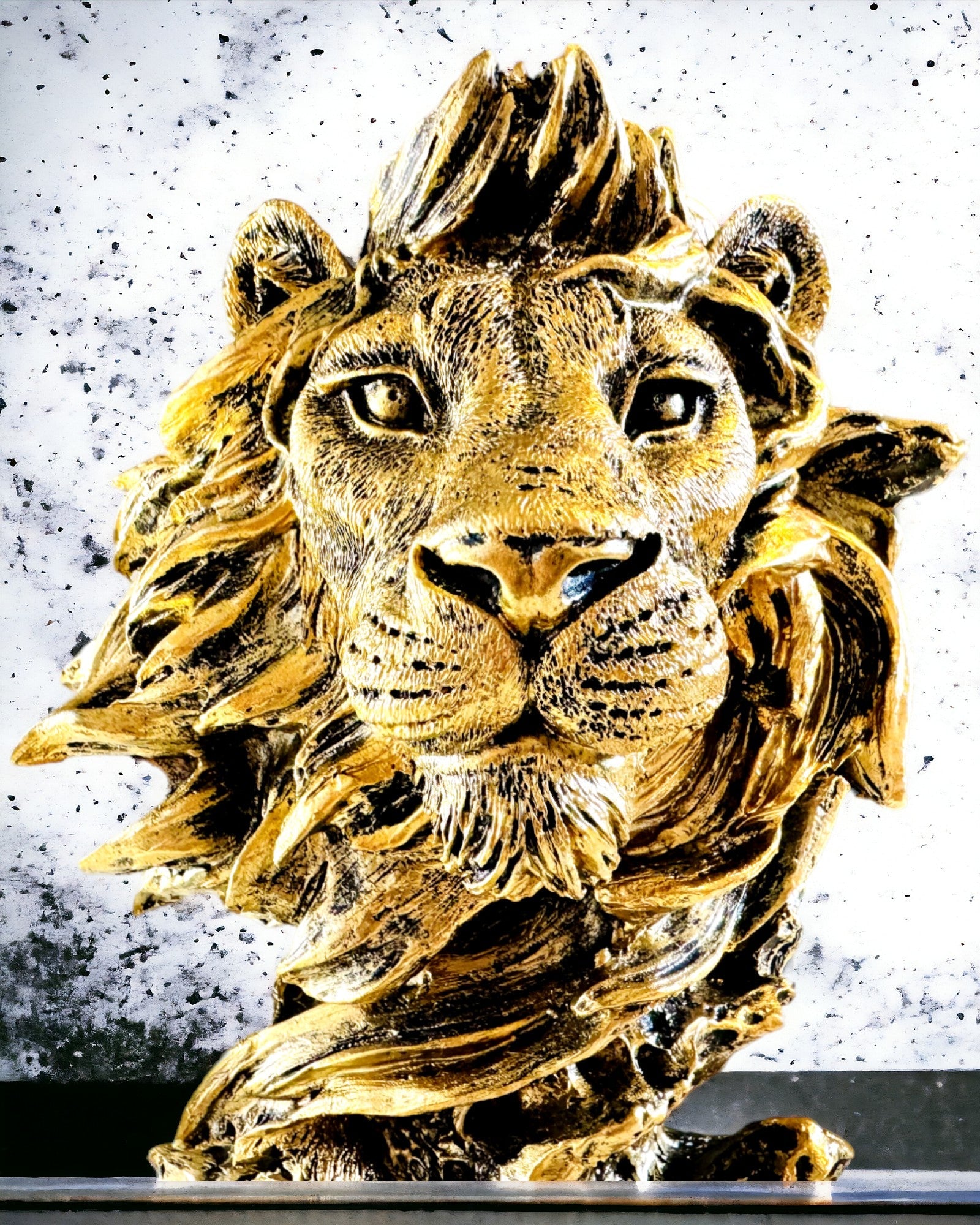 Kráľovský Lev - Majestátna Dekoratívna Figúrka s Možnosťou Gravírovania, 2 farebné varianty na výber, na darček