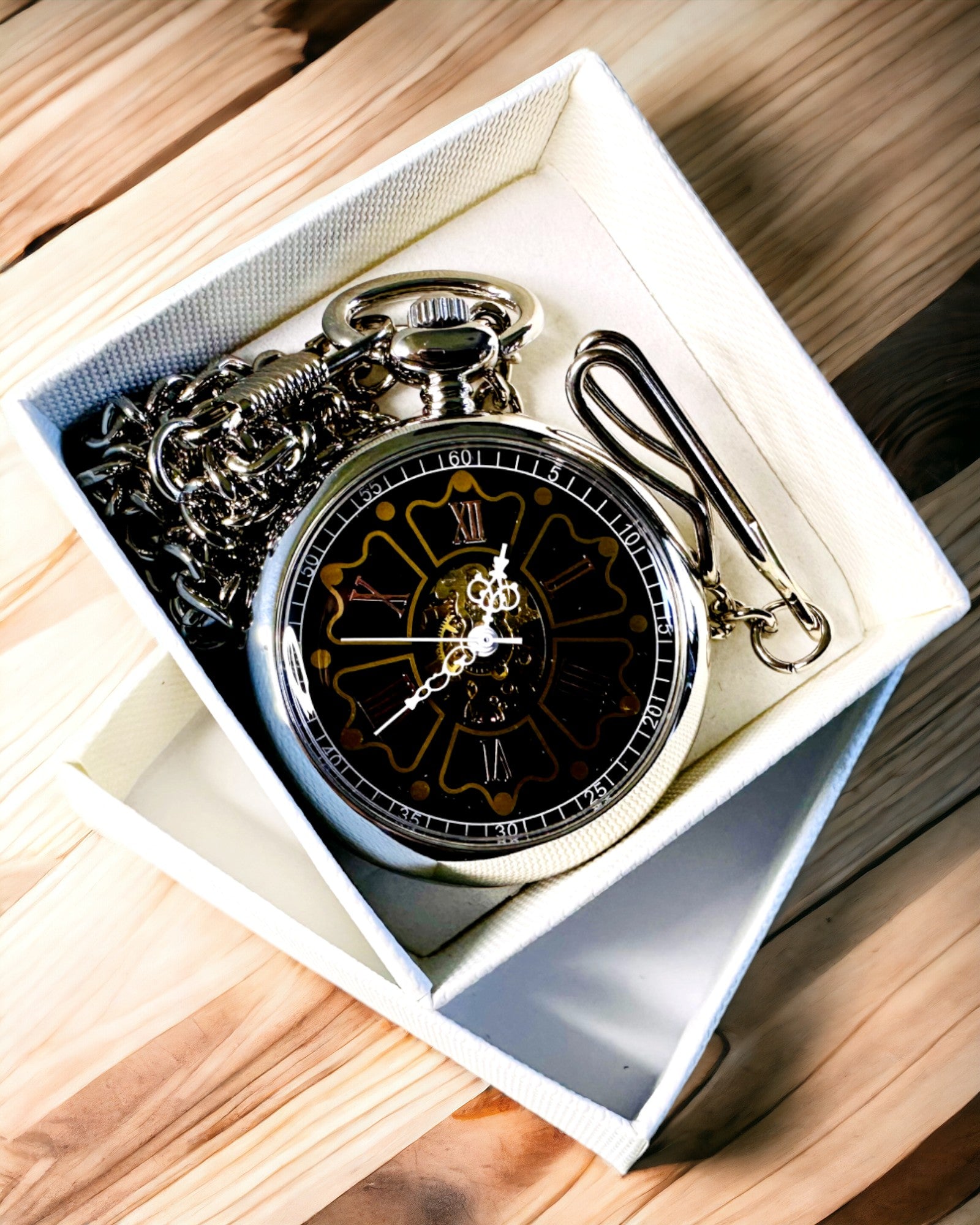 Vreckové hodinky v retro štýle s možnosťou gravírovania