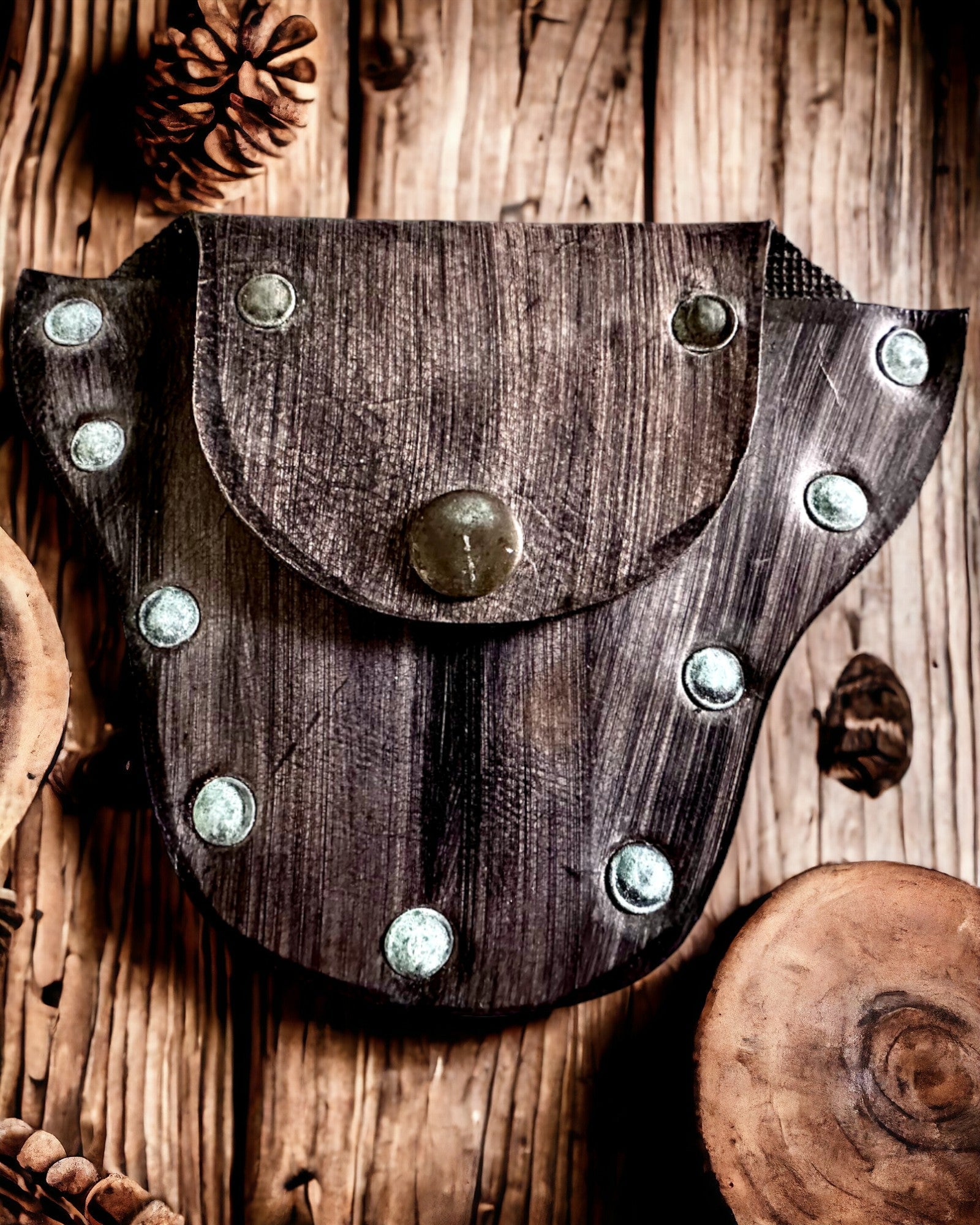 Sakiewska Skrytka Leśnego Skrzata- Ręcznie Wykonana Mała Skórzana Sakiewka