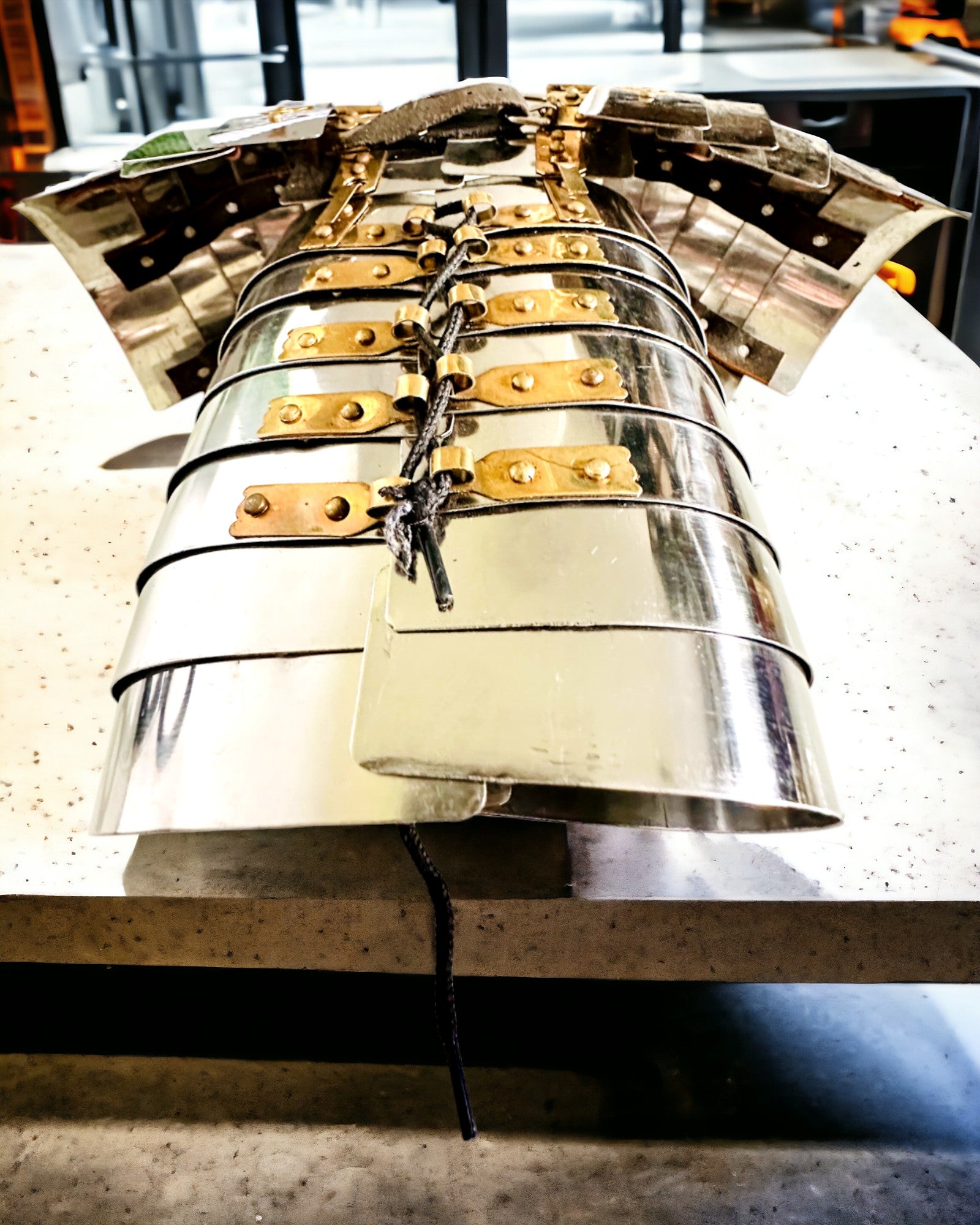 Zbroj Městského Bojovníka - Ručne Vyrobená, Možnosť Gravírovania, Výška Približne 40 cm