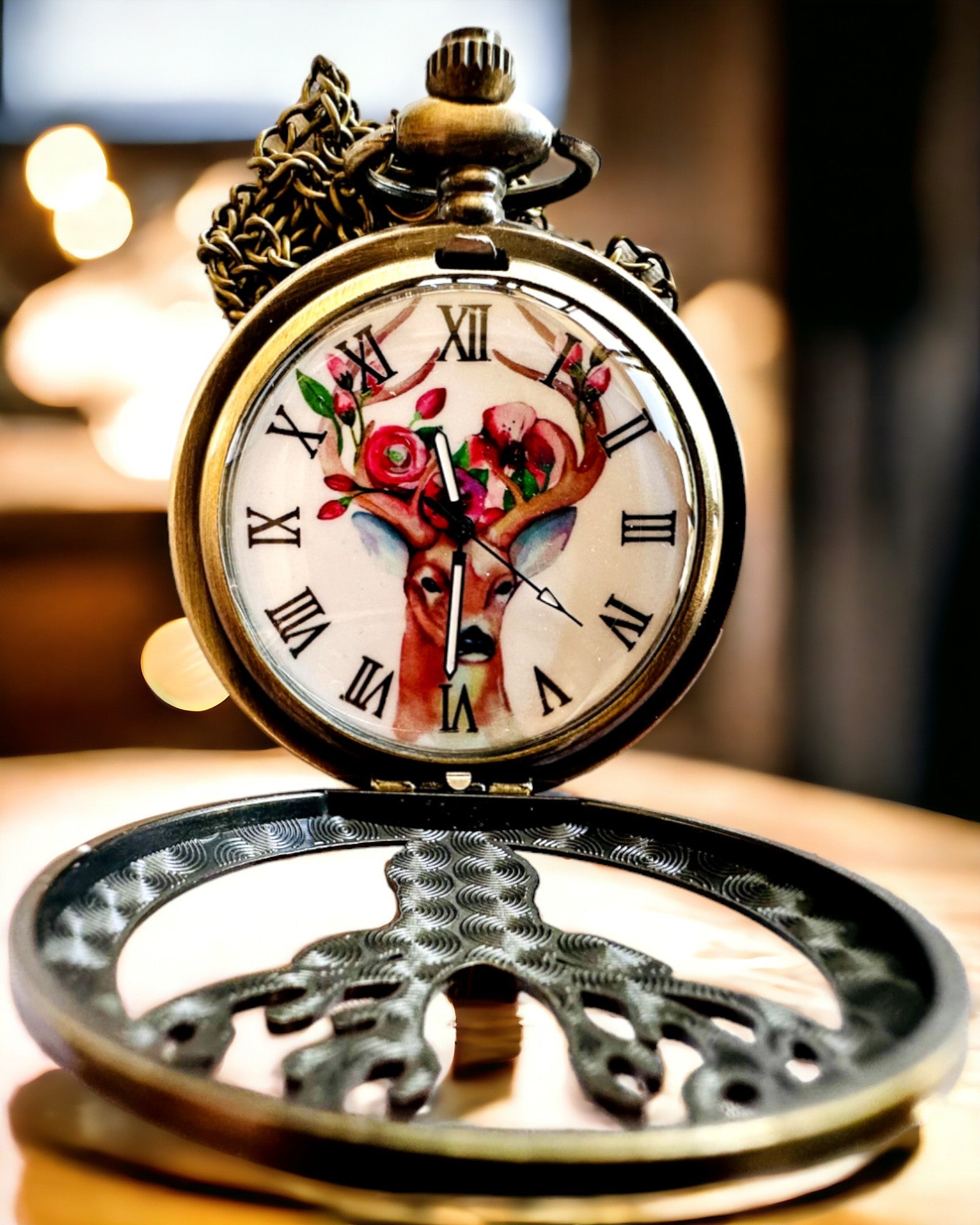 Vreckové hodinky Lesný Strážca - Elegantné hodinky s motívom jeleňa, možnosť personalizovania gravírovaním