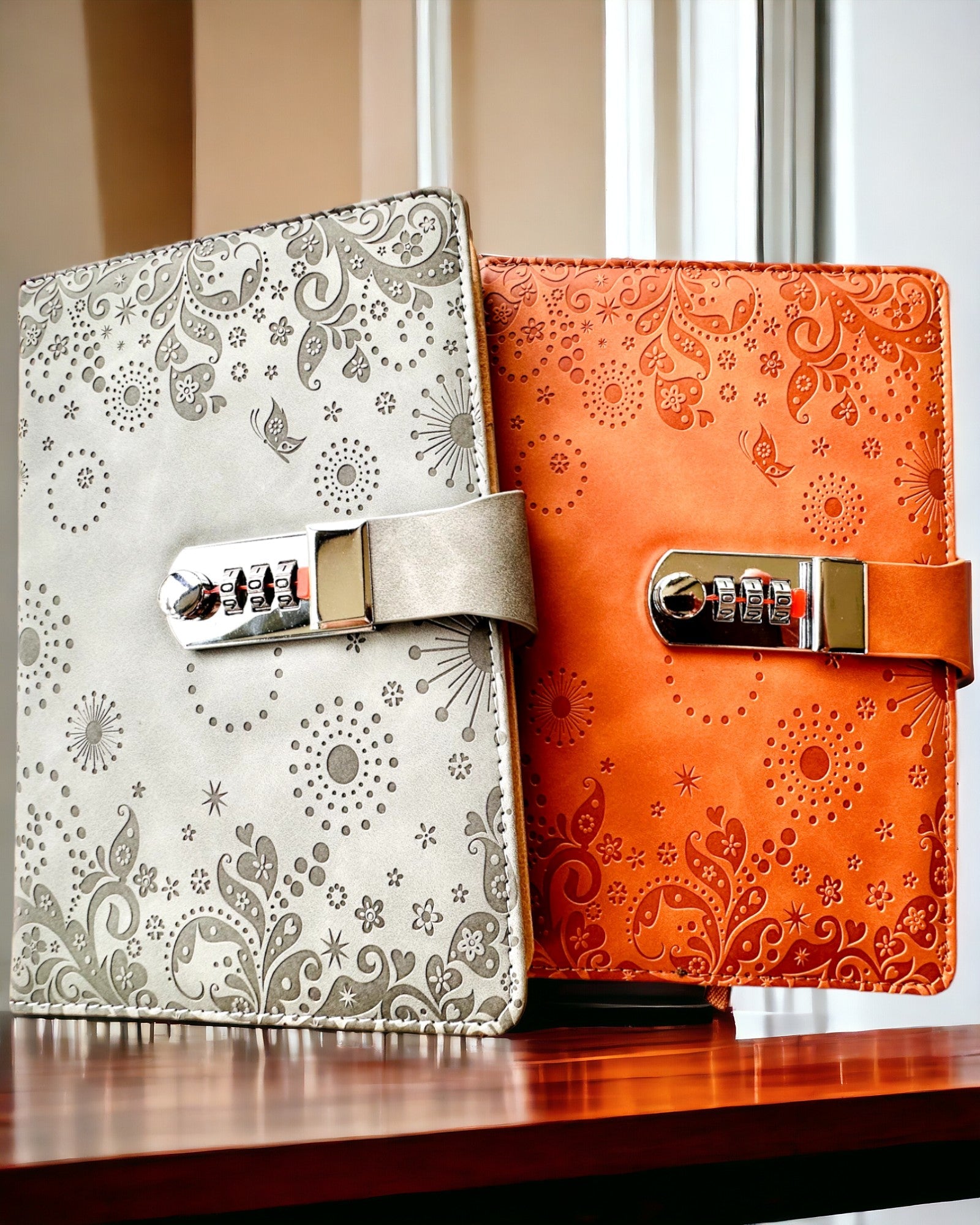 Exkluzívny Zápisník, PU koža, A5 so Zámkom na Kód - "Secret Journal", personalizácia gravírovaním