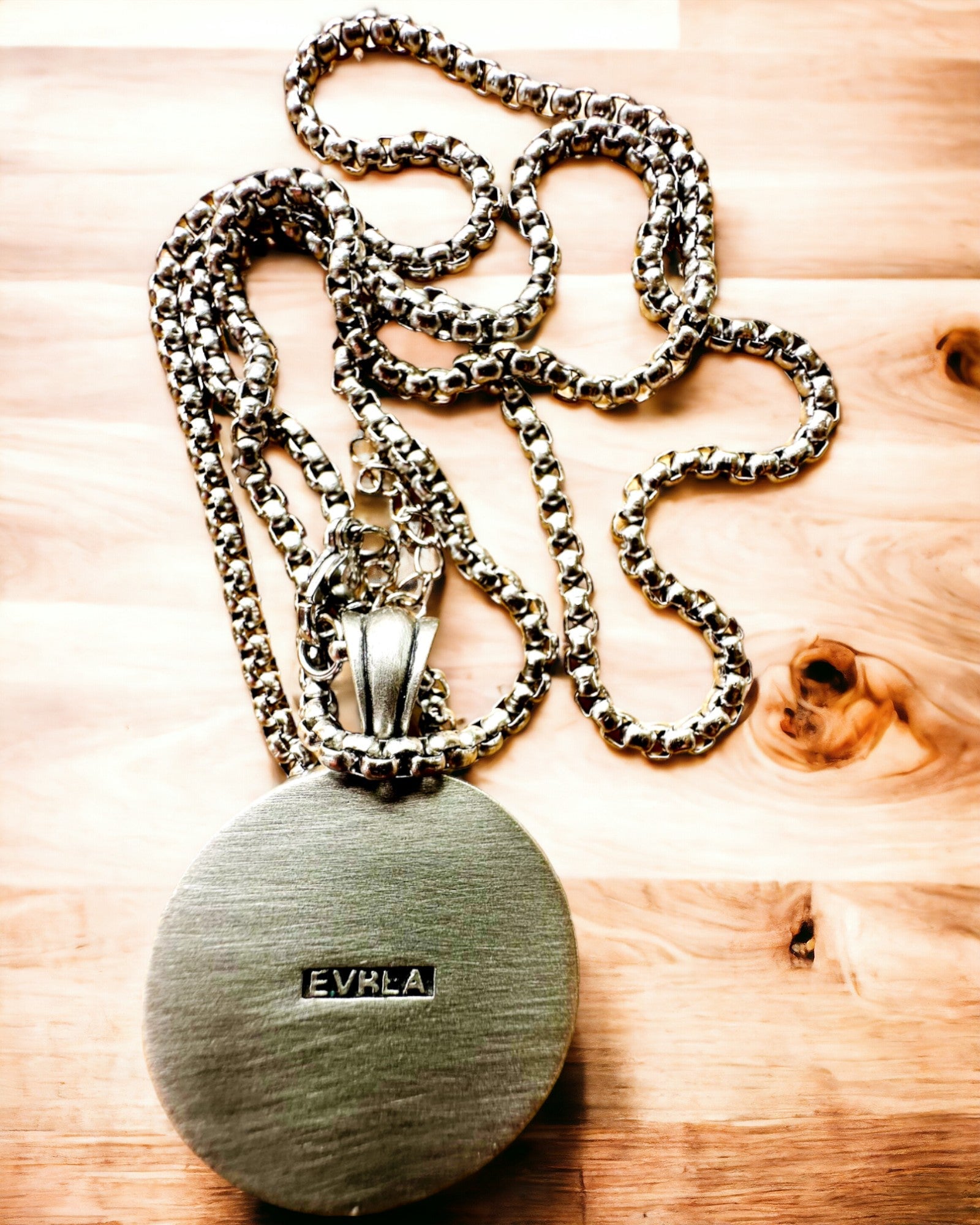 Kompasový náhrdelník „Eurla“ - možnosť personalizácie gravírovaním