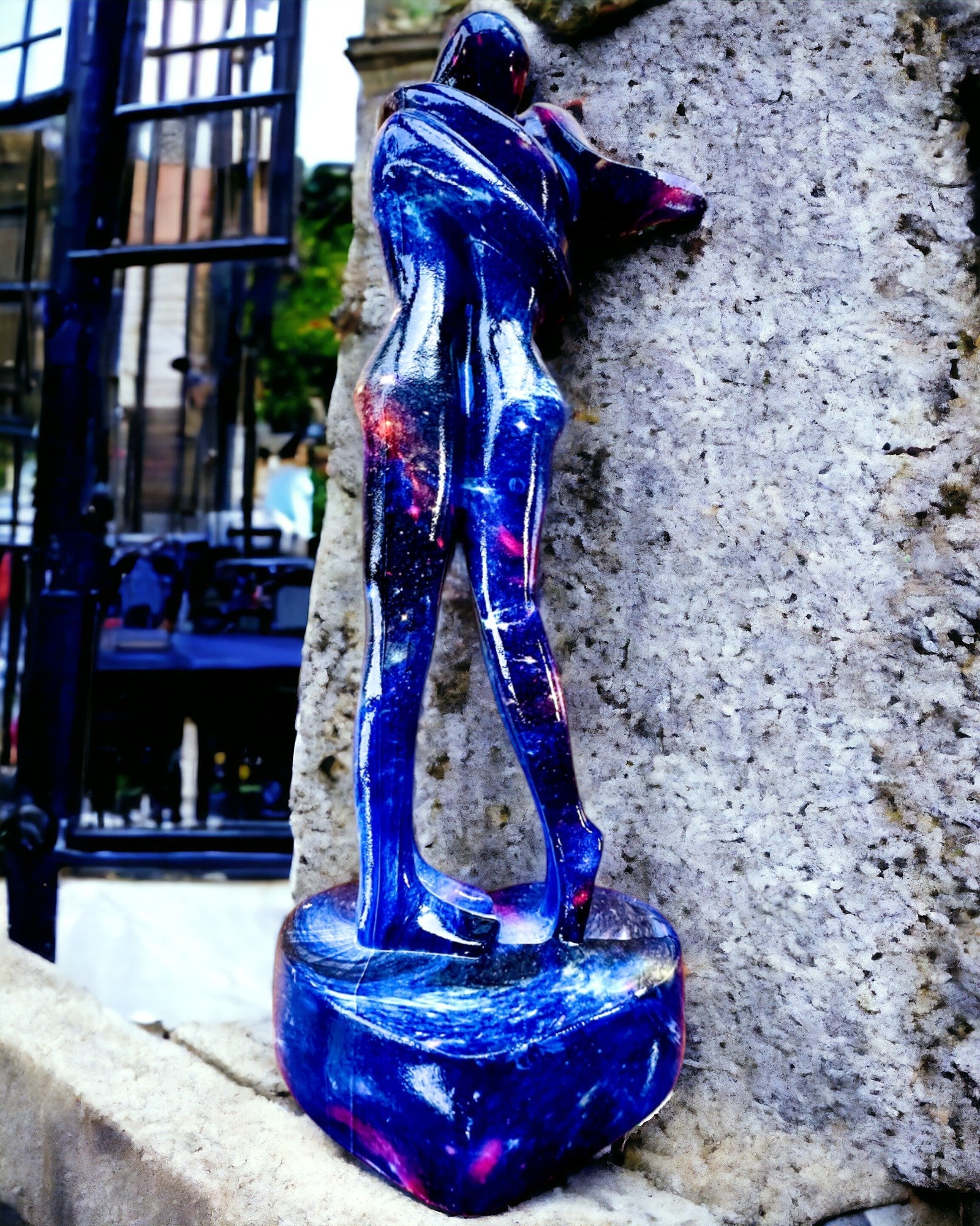 Kosmické objatie - Figúrka z živice s možnosťou gravírovania