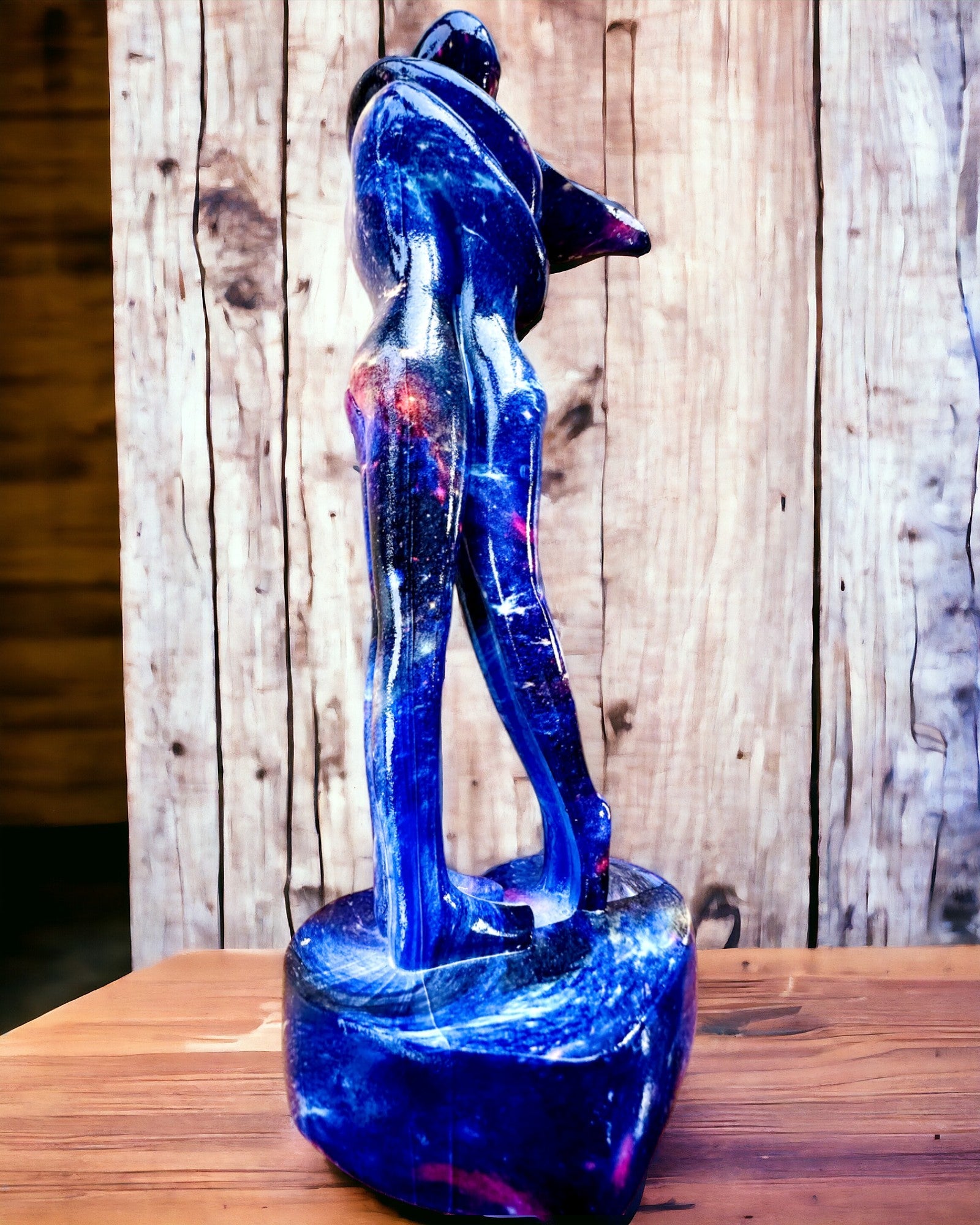 Kosmické objatie - Figúrka z živice s možnosťou gravírovania