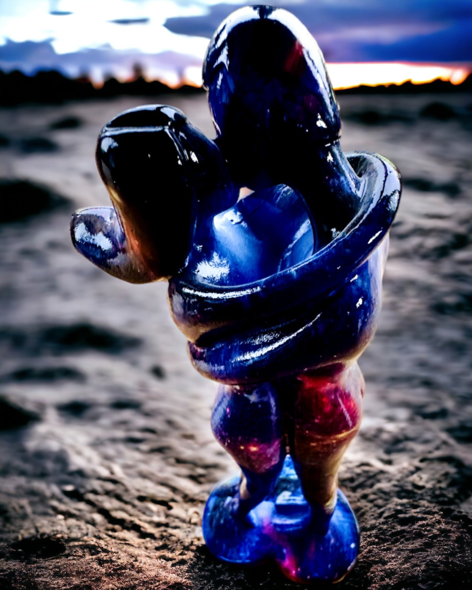 Kosmické objatie - Figúrka z živice s možnosťou gravírovania