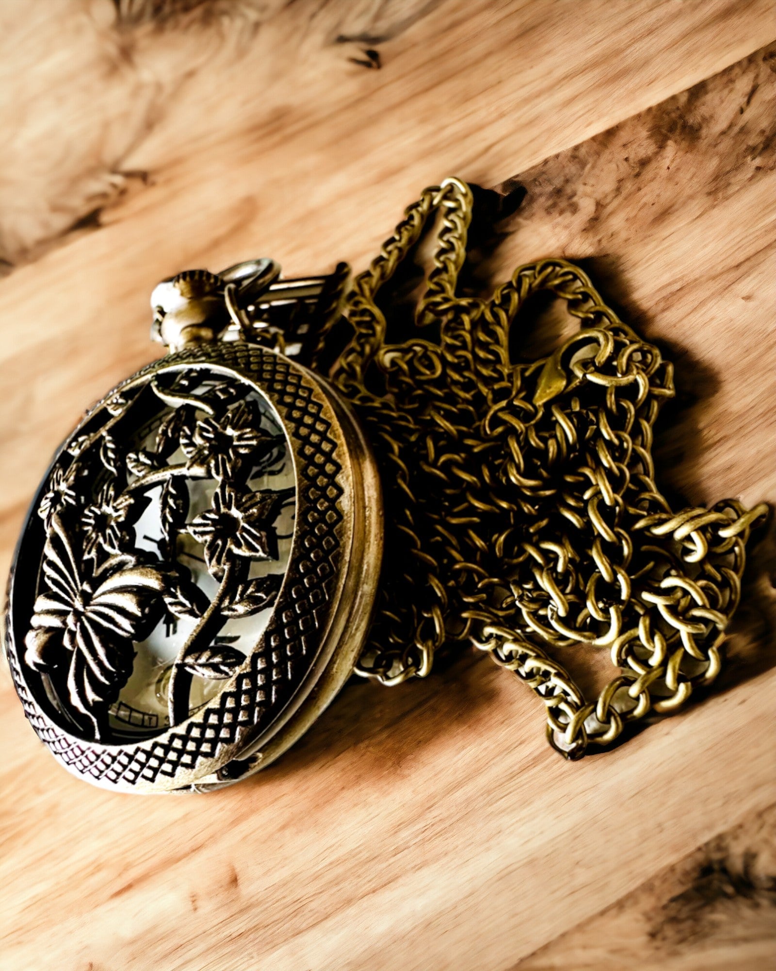 Vreckové hodinky "Motýlia elegancia" s možnosťou personalizácie gravírovaním