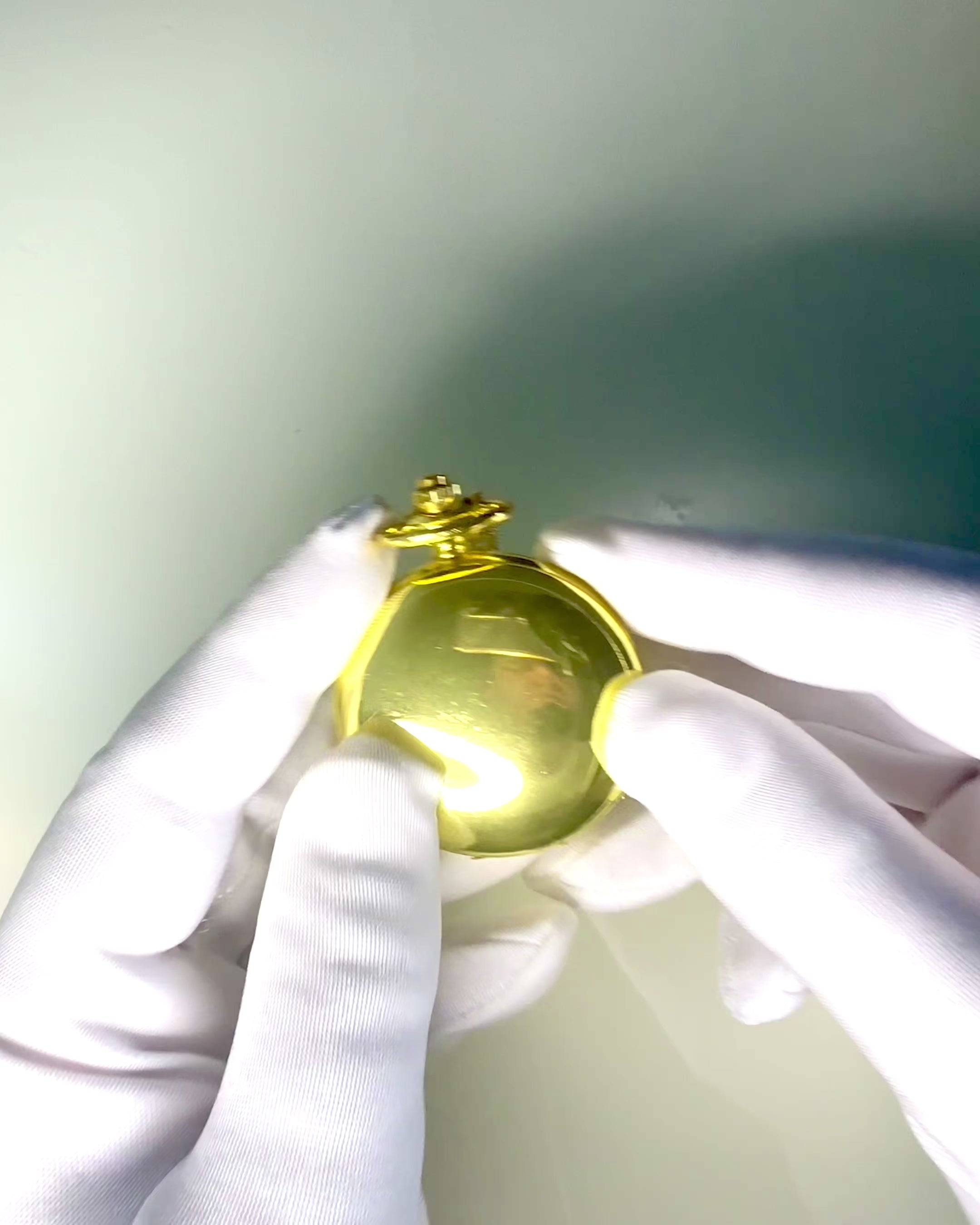 Vreckové hodinky v zlatej farbe v retro štýle s možnosťou gravírovania