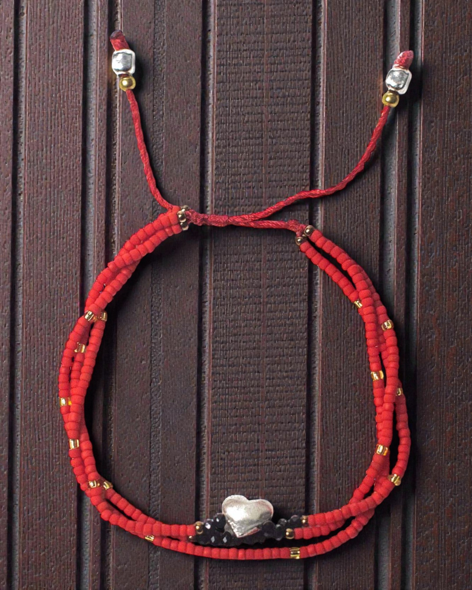 Chrámový šnúrkový náramok Panca Cinta – bezpodmienečná láska