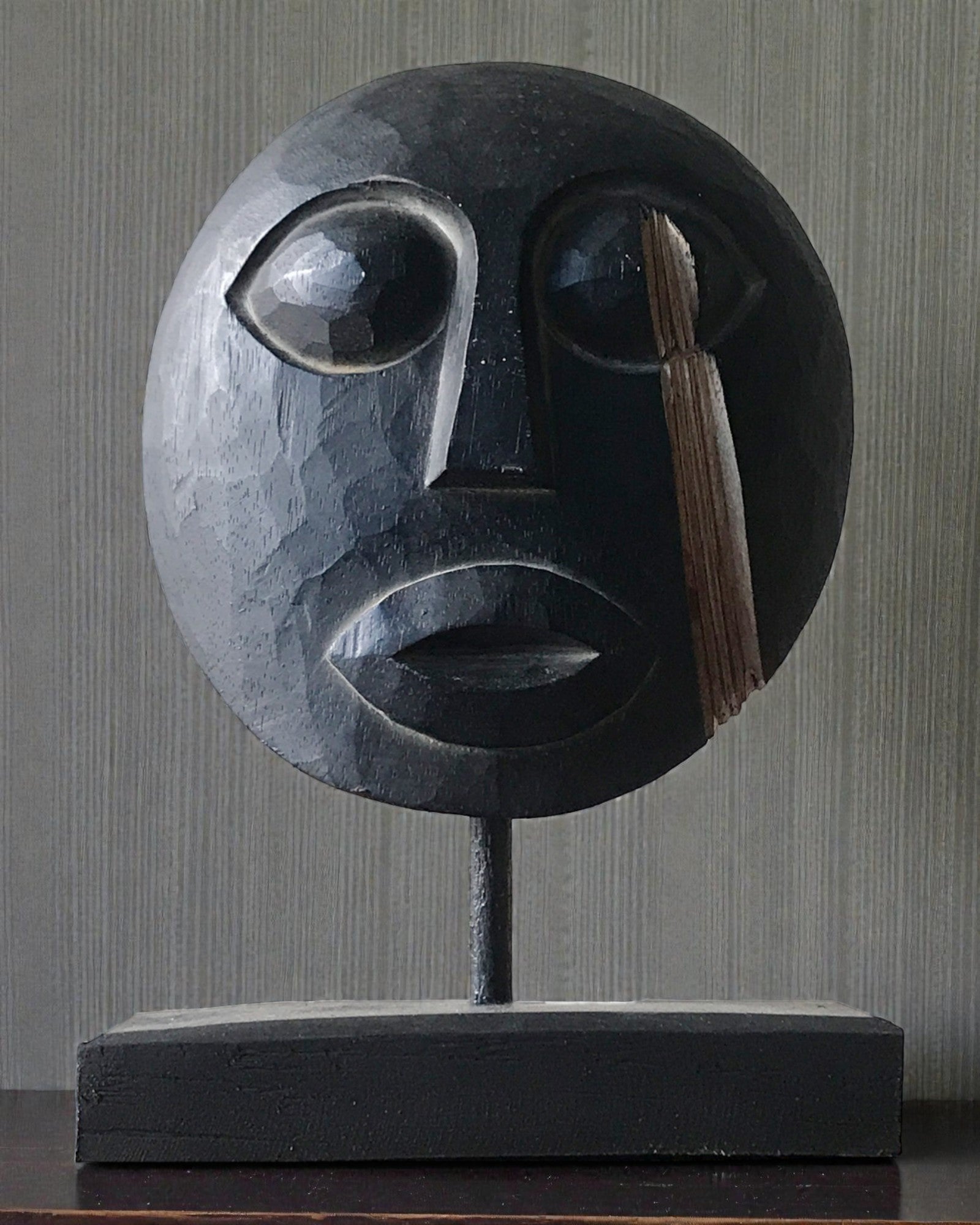 Timorská maska Strážca predkov 27x20 cm – čierna